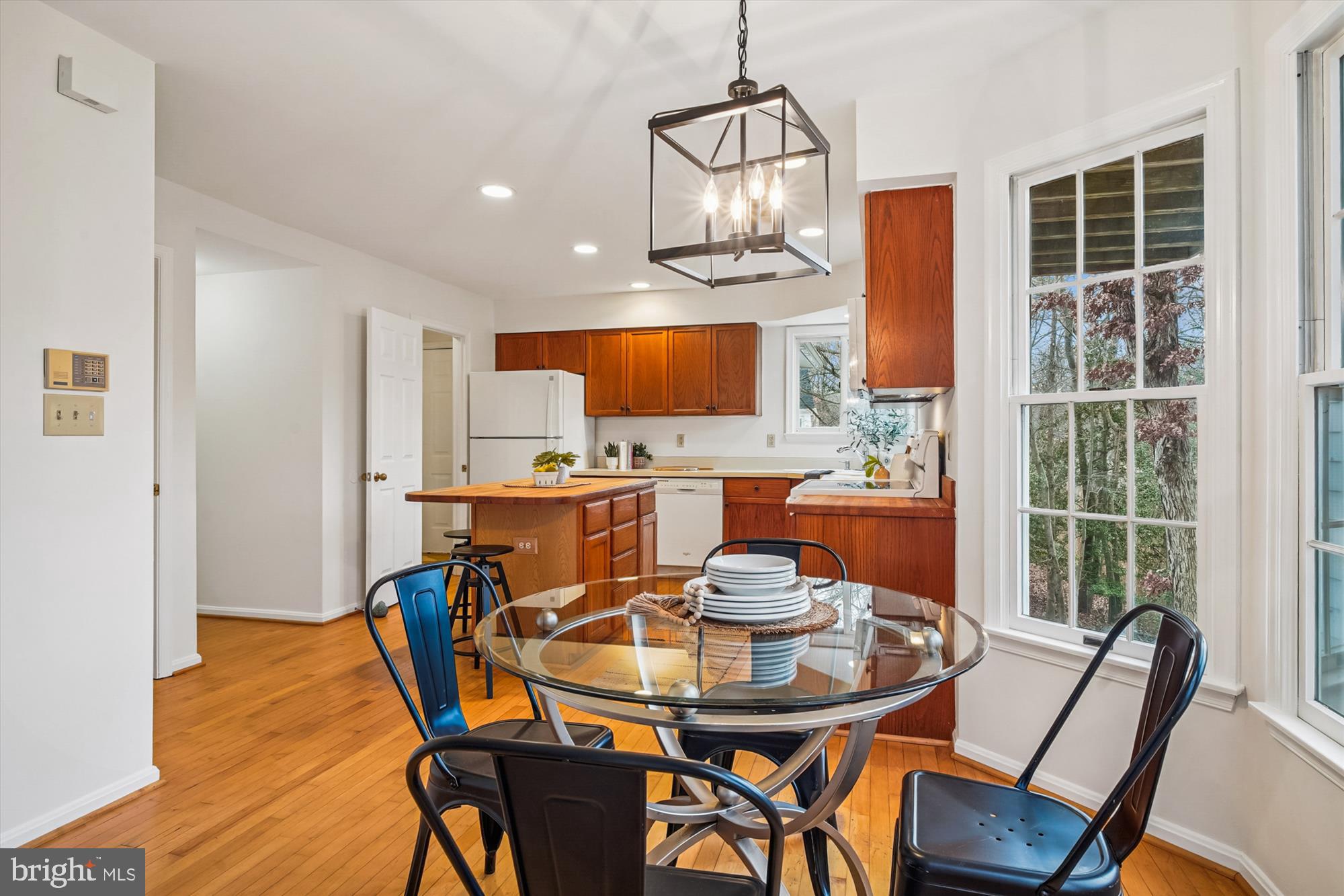 ANNAPOLIS COVE - Residential