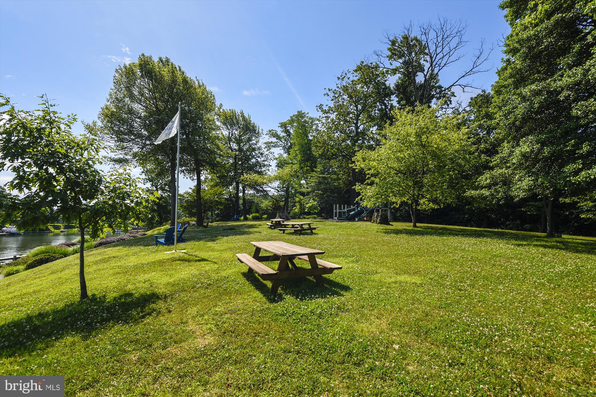 ANNAPOLIS COVE - Residential