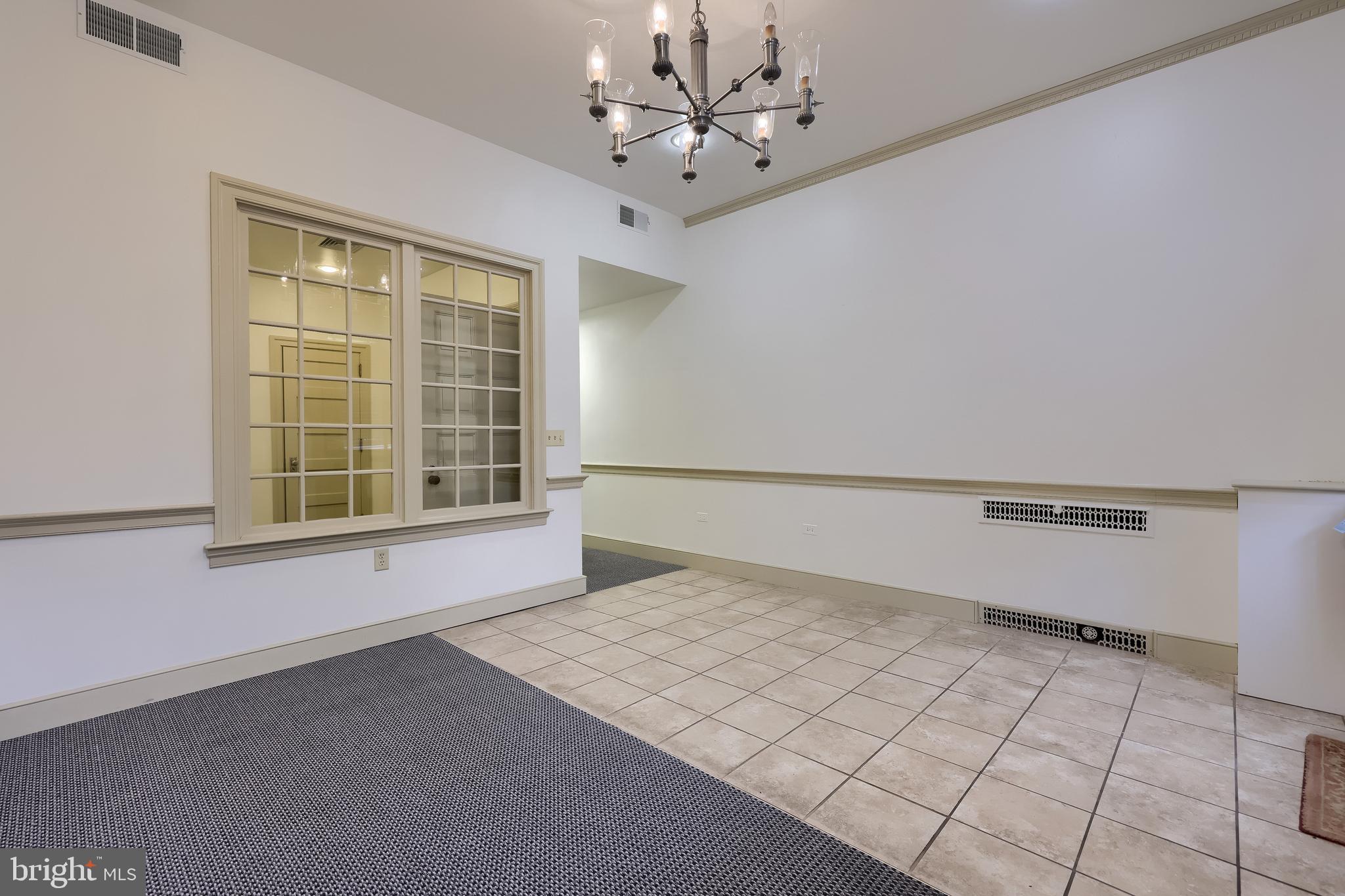 CENTRAL BUSINESS DISTRICT - Commercial Sale