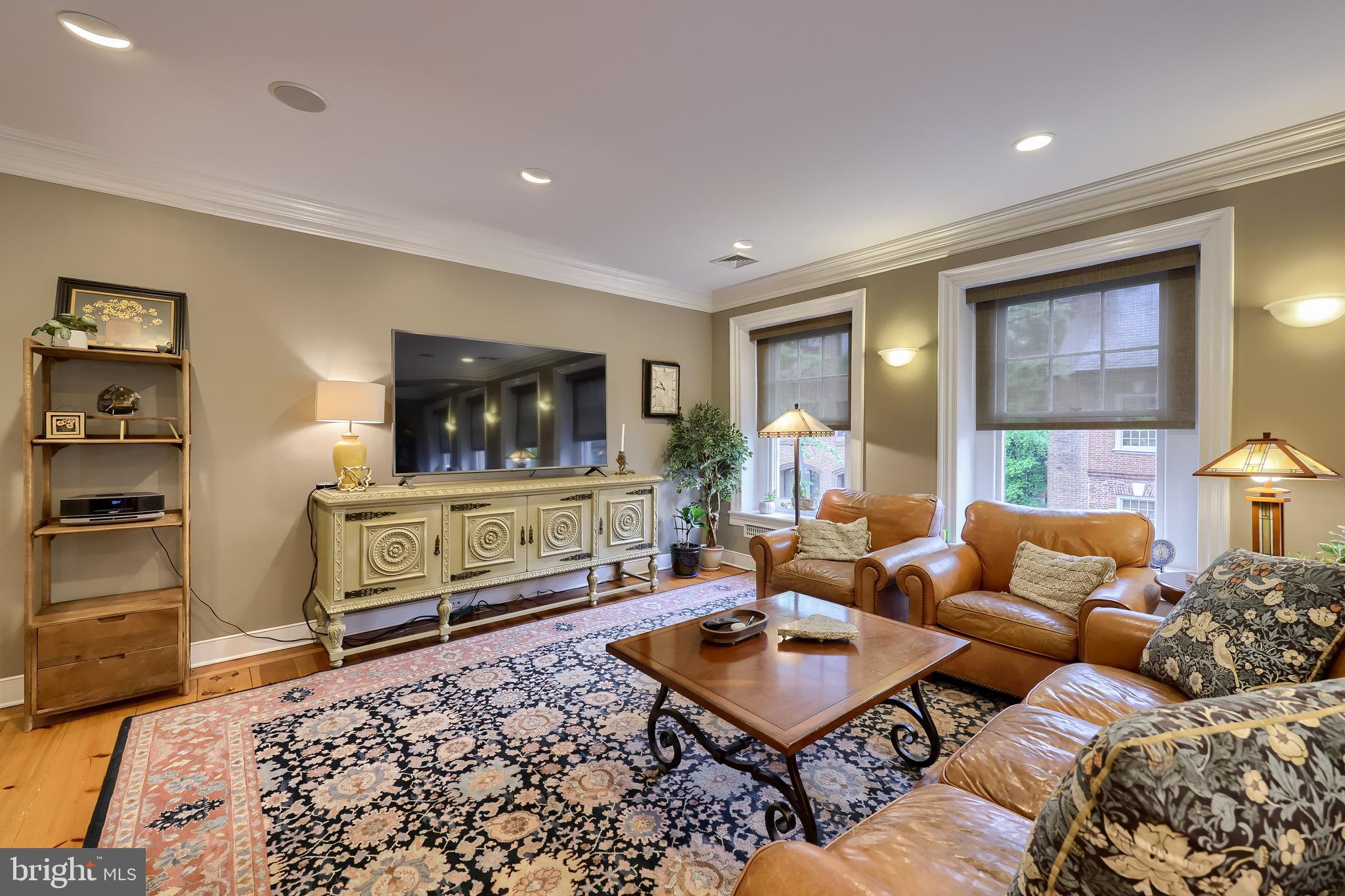 CENTRAL BUSINESS DISTRICT - Commercial Sale