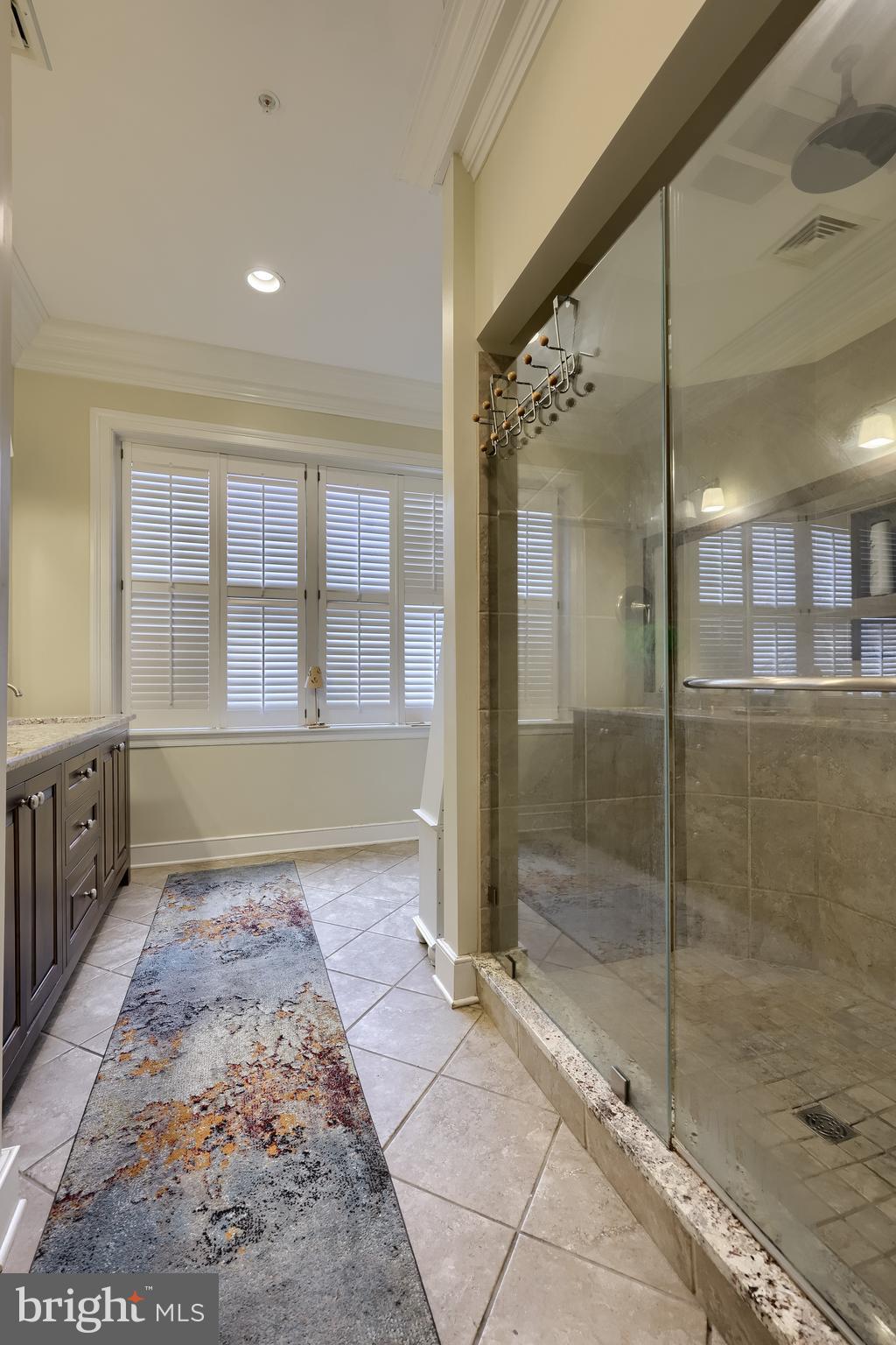 CENTRAL BUSINESS DISTRICT - Commercial Sale