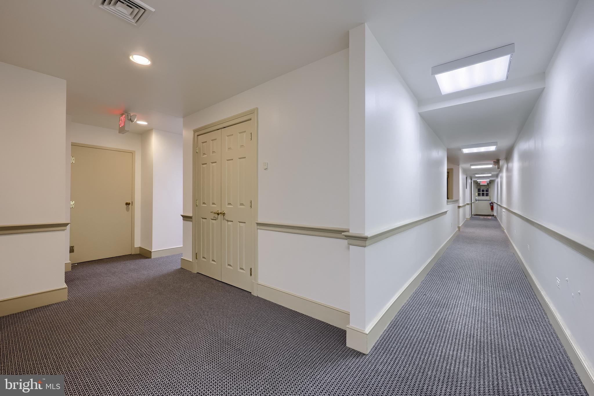 CENTRAL BUSINESS DISTRICT - Commercial Sale