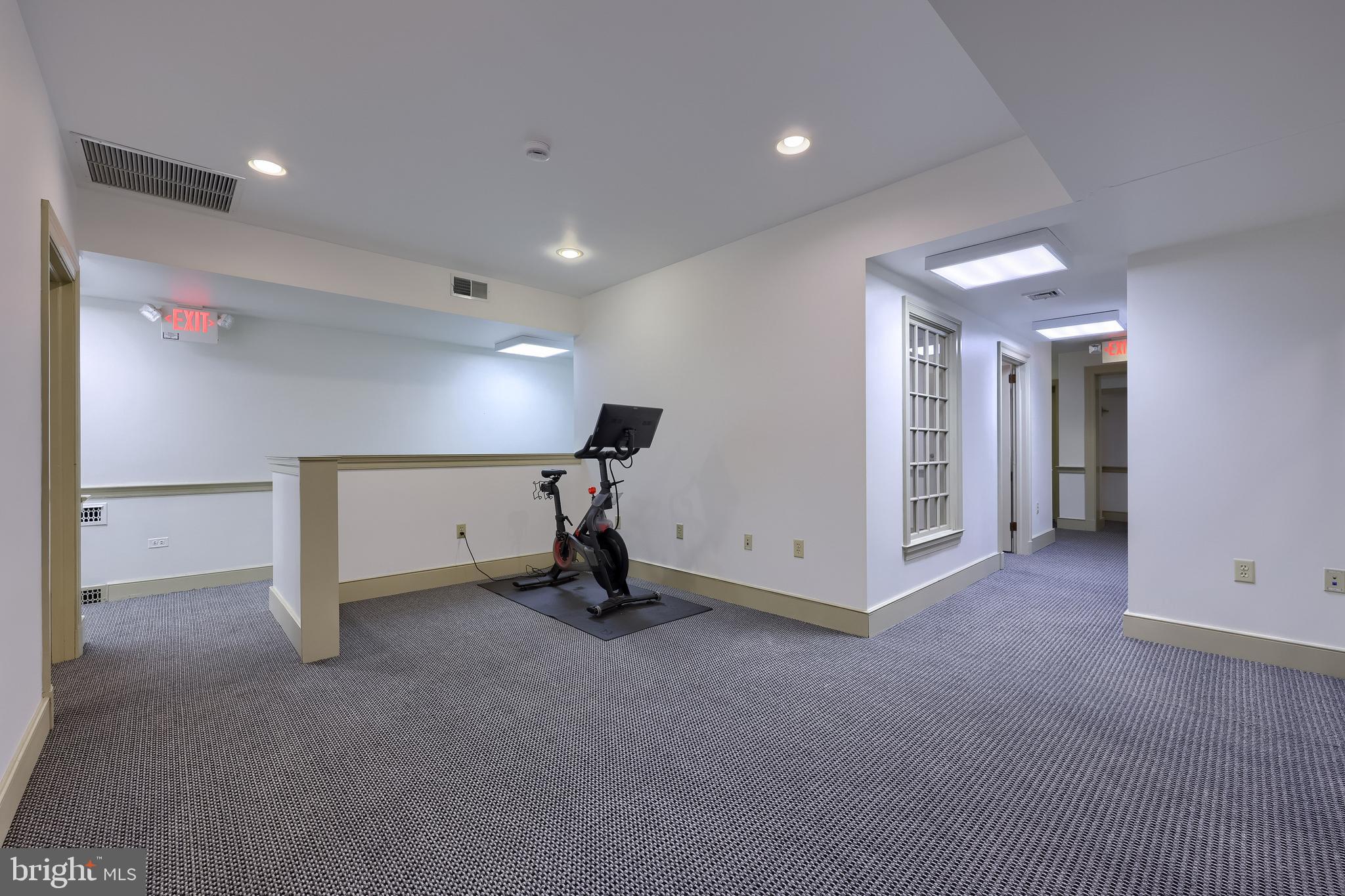 CENTRAL BUSINESS DISTRICT - Commercial Sale