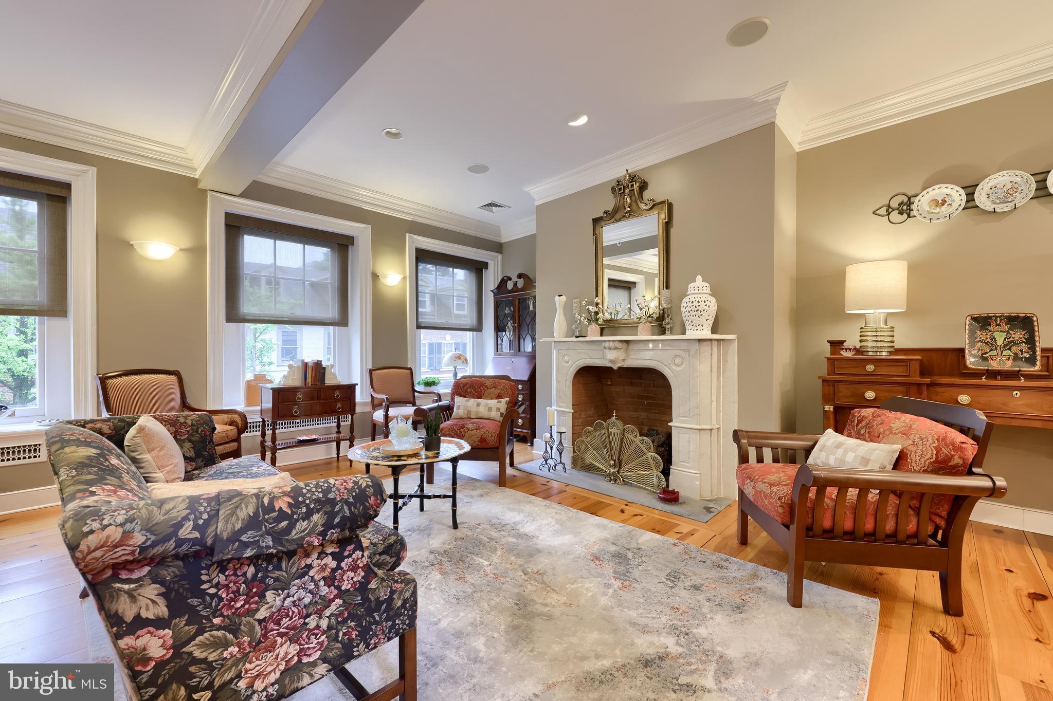 CENTRAL BUSINESS DISTRICT - Commercial Sale