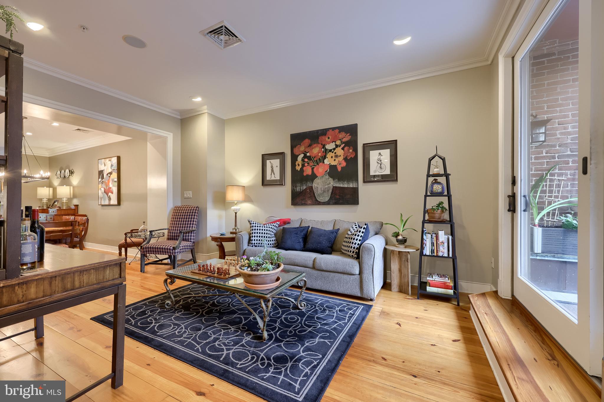 CENTRAL BUSINESS DISTRICT - Commercial Sale