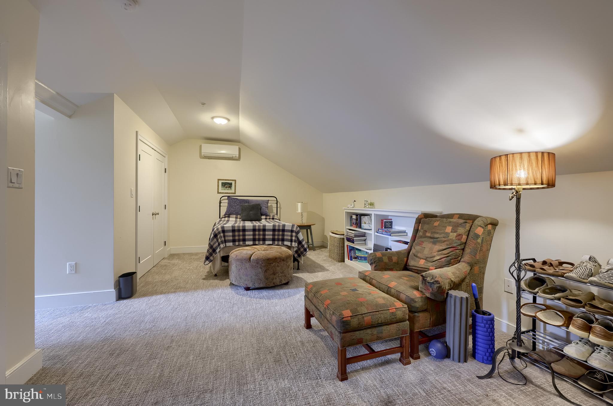 CENTRAL BUSINESS DISTRICT - Commercial Sale