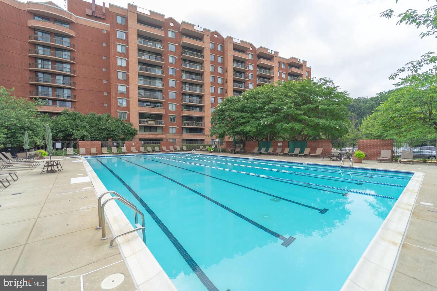 RENAISSANCE AT TYSONS - Residential