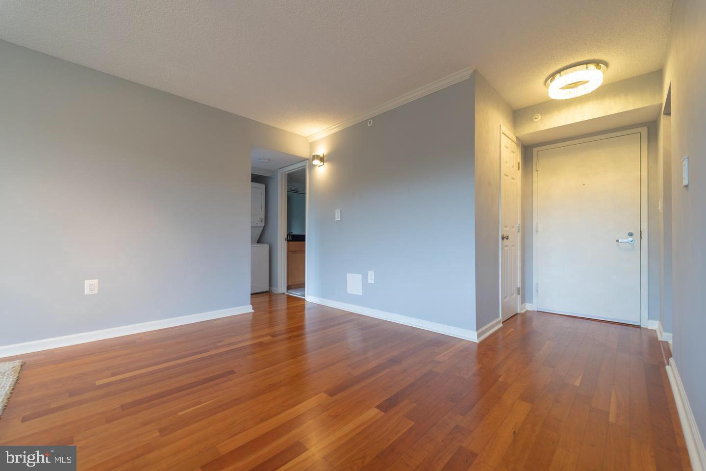 RENAISSANCE AT TYSONS - Residential