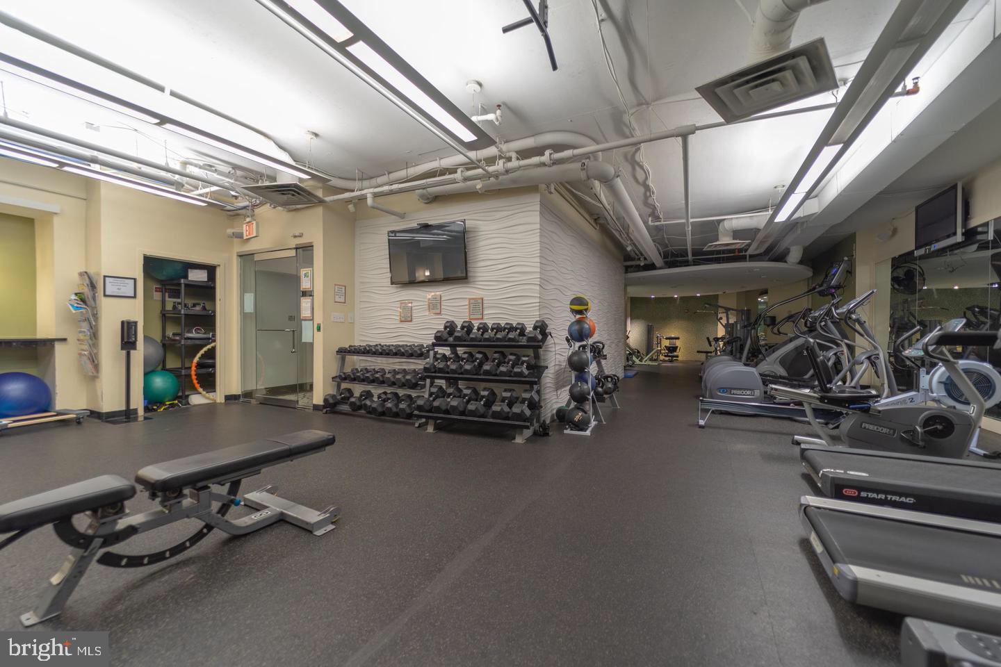 RENAISSANCE AT TYSONS - Residential