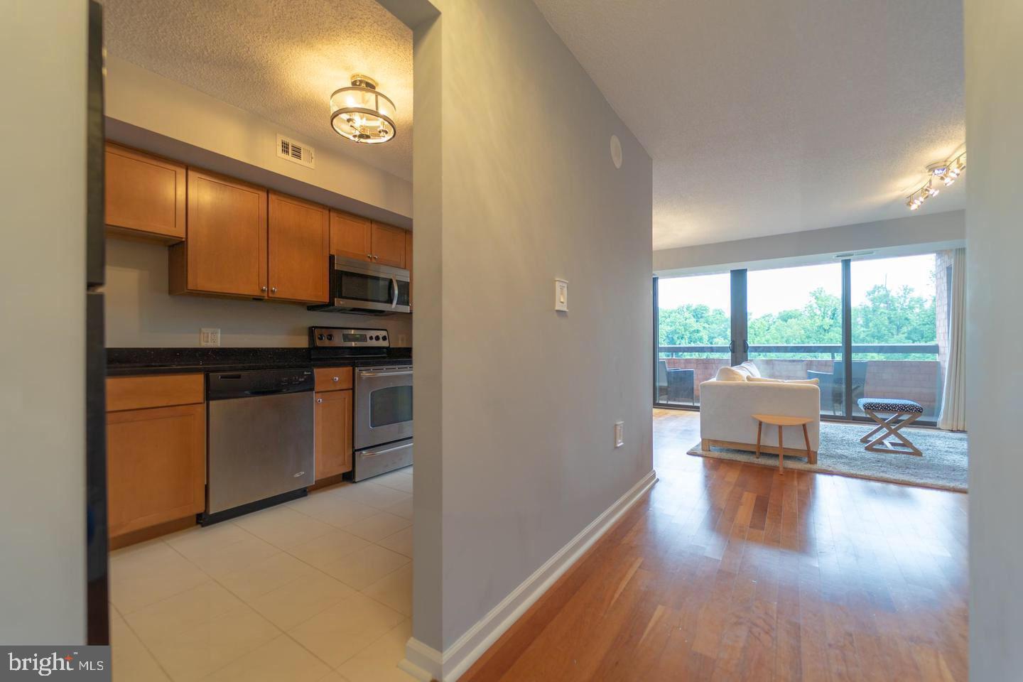 RENAISSANCE AT TYSONS - Residential