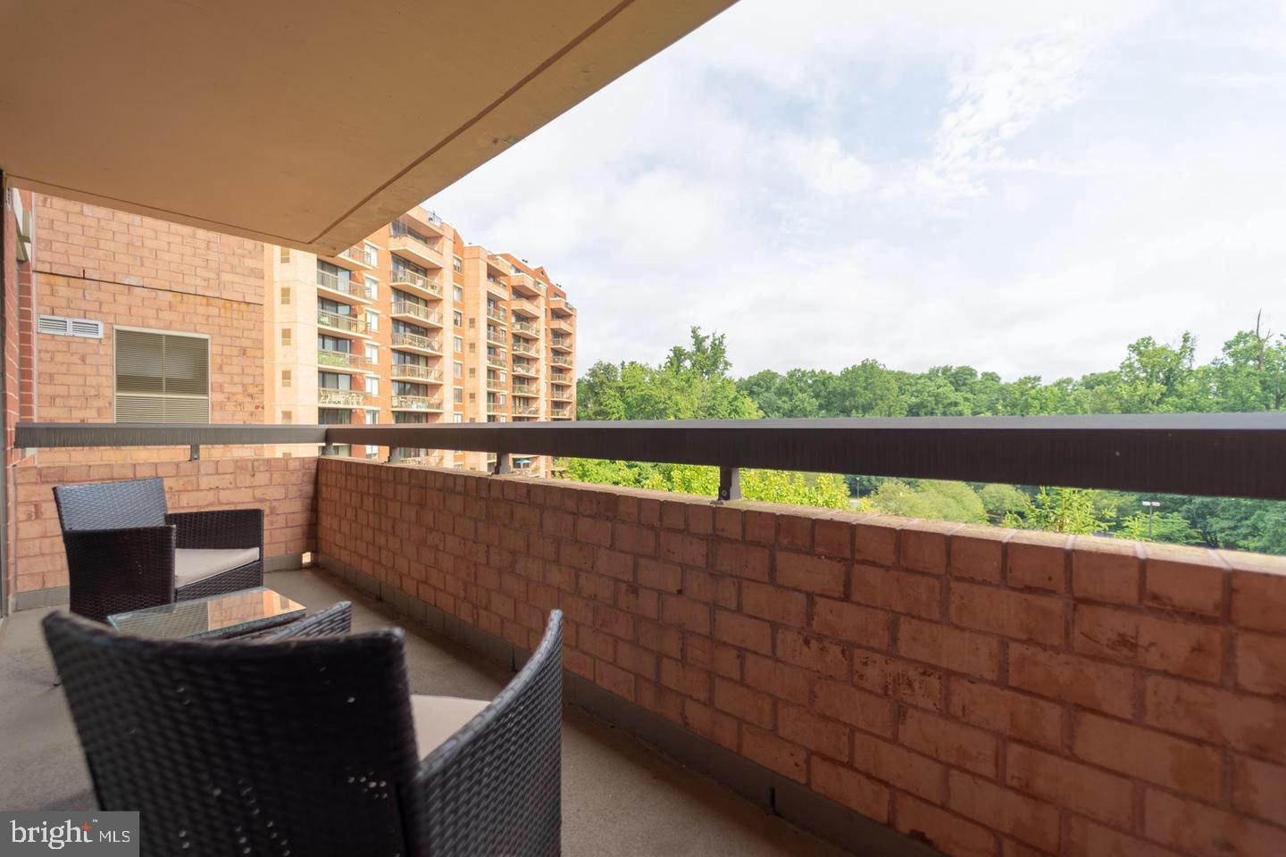 RENAISSANCE AT TYSONS - Residential