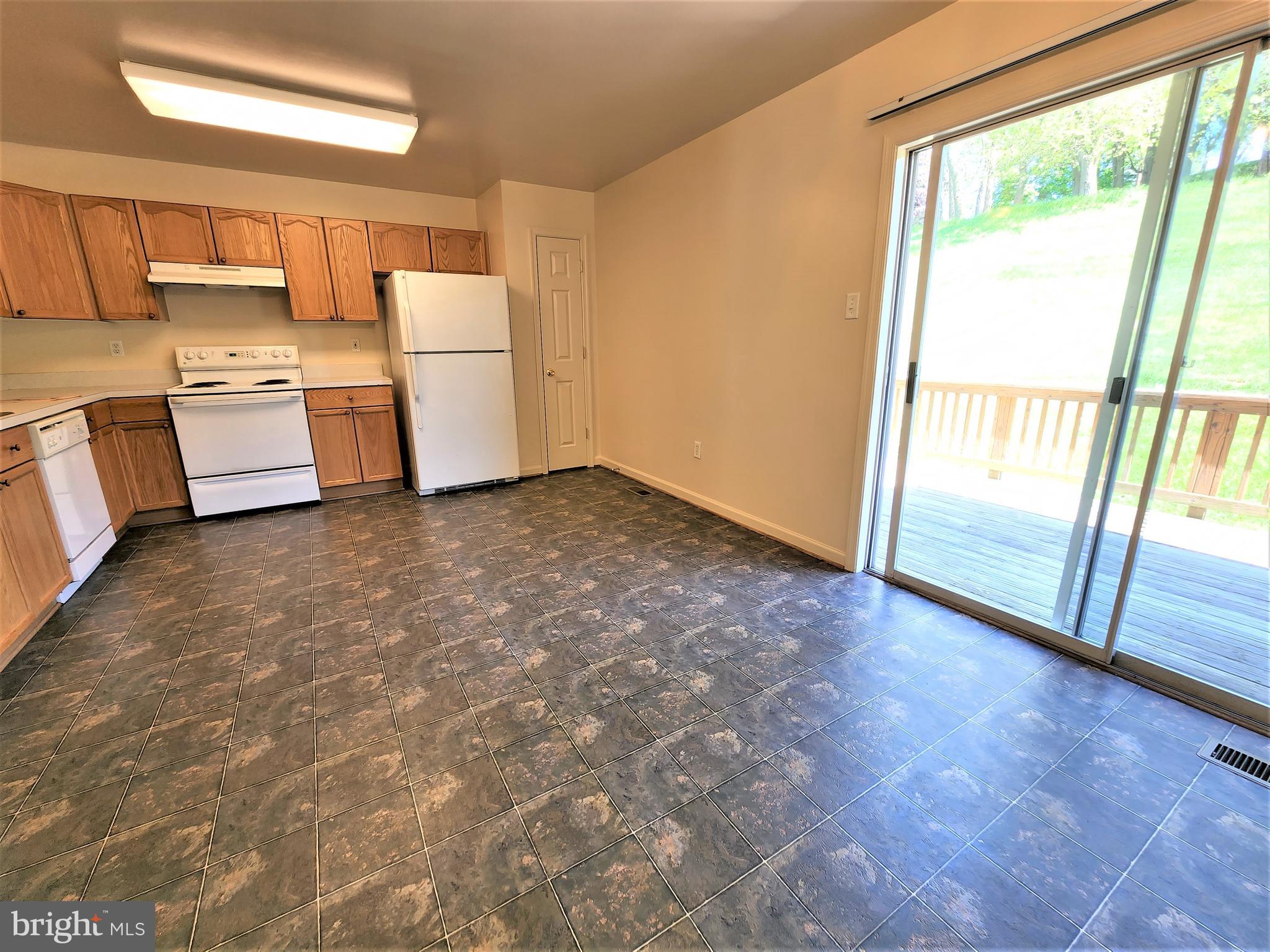 WHISPERING RIDGE - Residential Lease