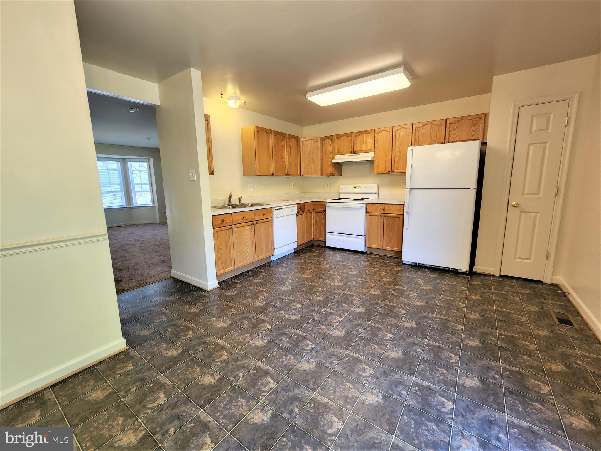 WHISPERING RIDGE - Residential Lease