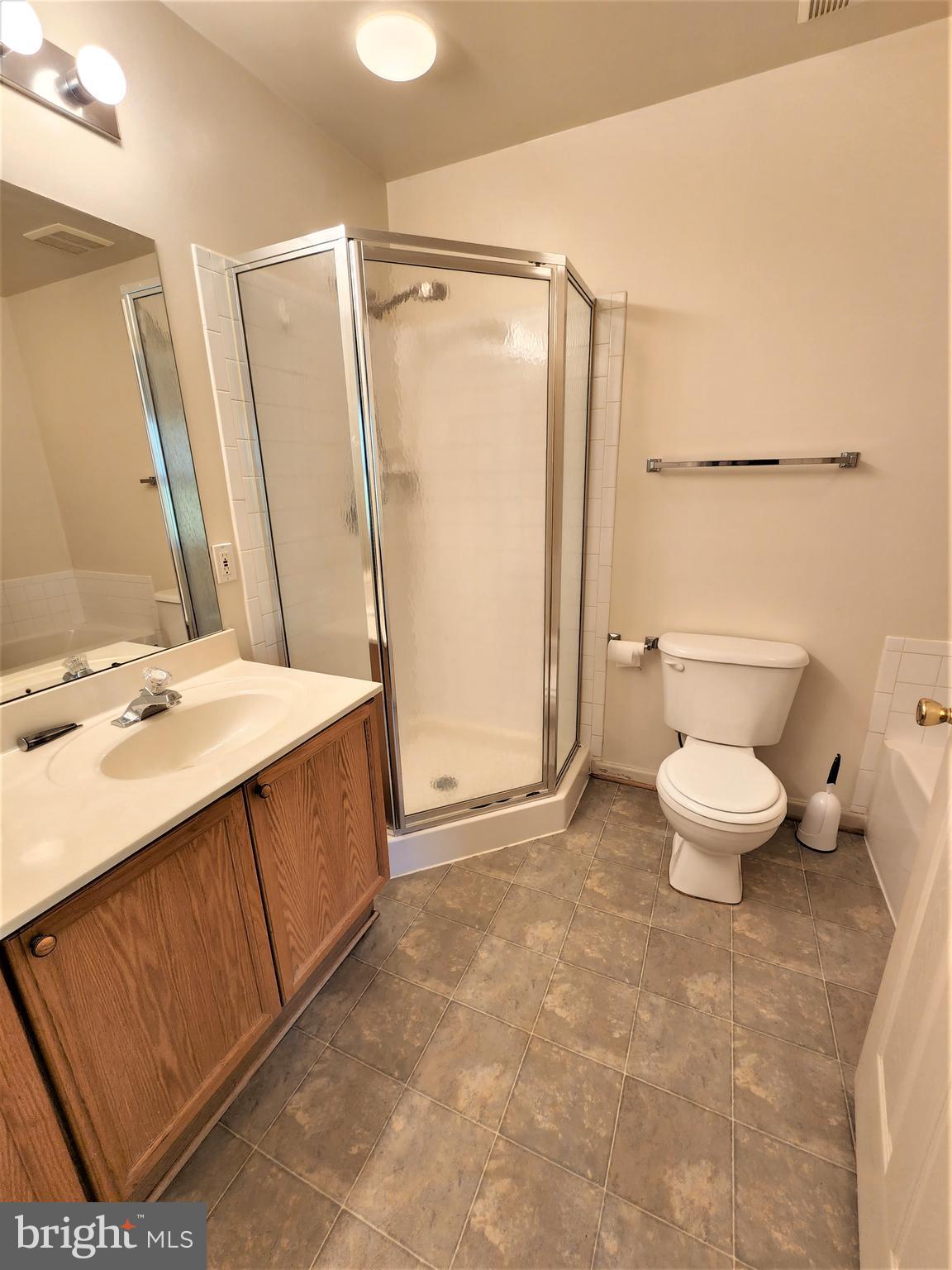 WHISPERING RIDGE - Residential Lease