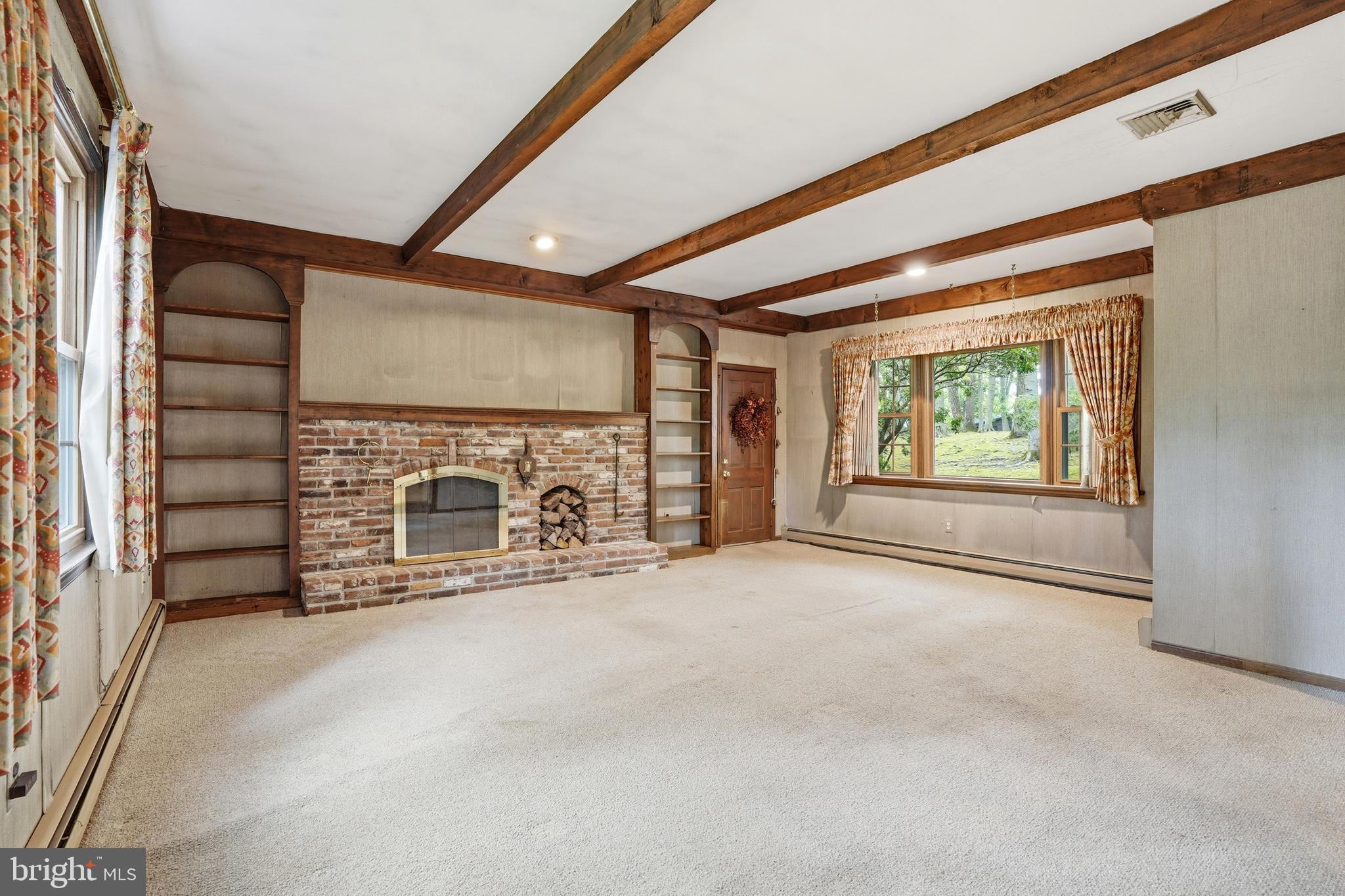 DOGWOOD HOLLOW - Residential