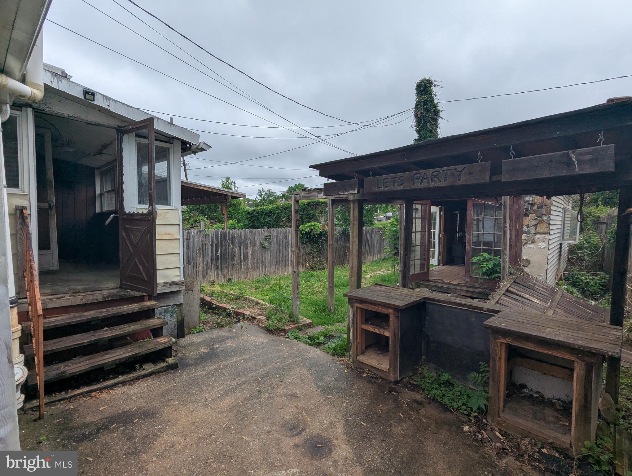 HAMPDEN HISTORIC DISTRICT - Residential