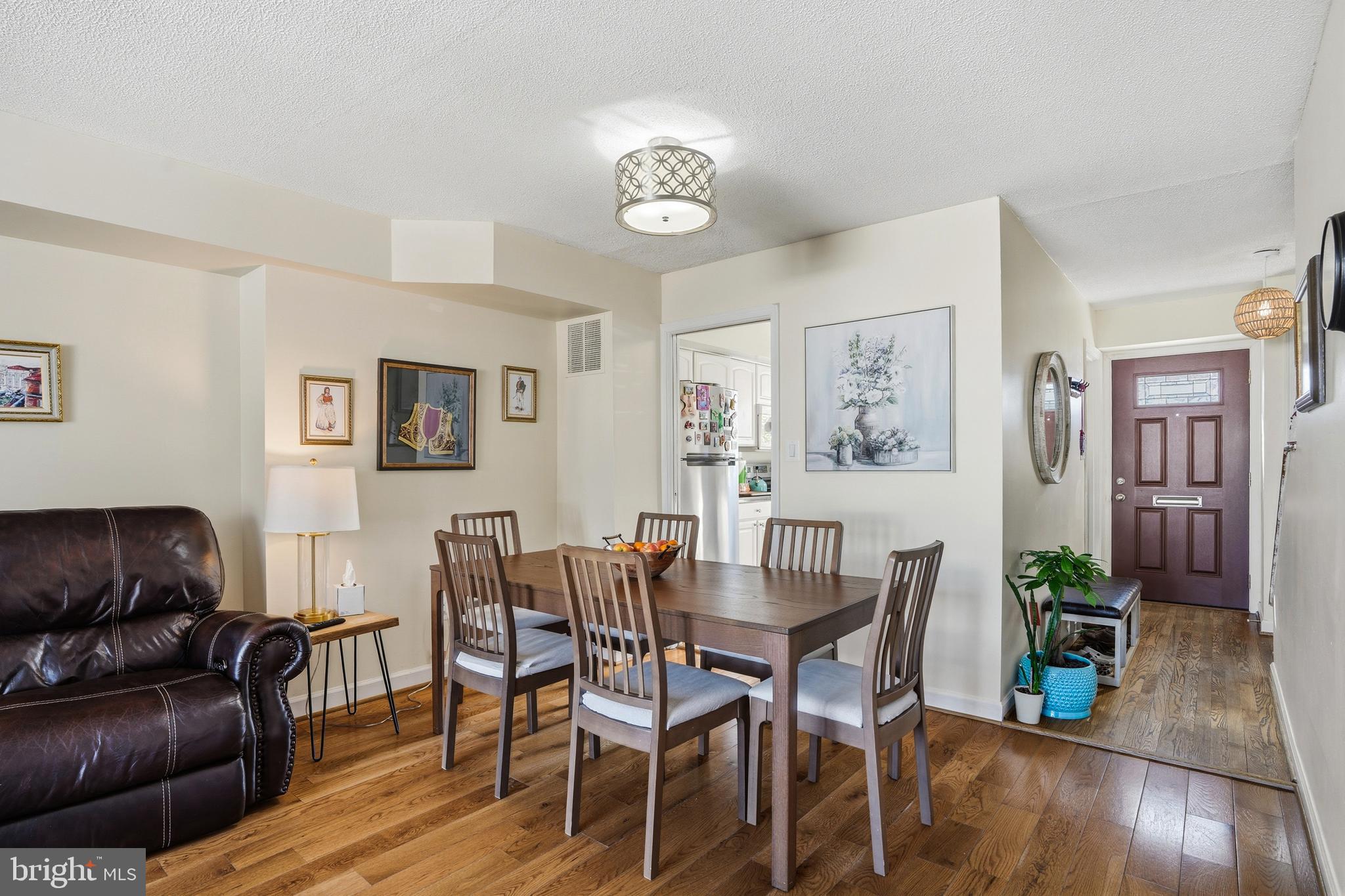 WEST SPRINGFIELD - Residential