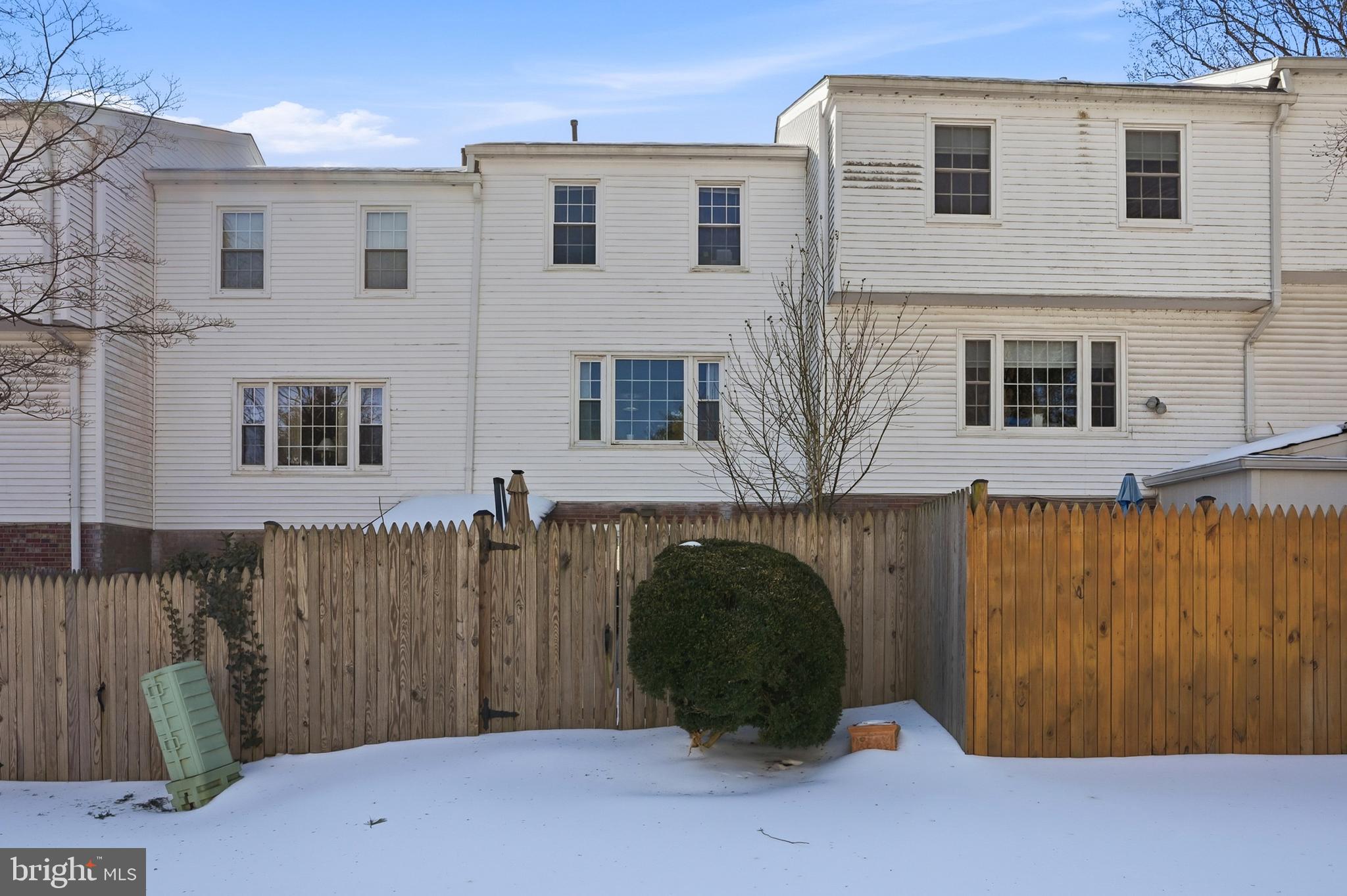 WEST SPRINGFIELD - Residential