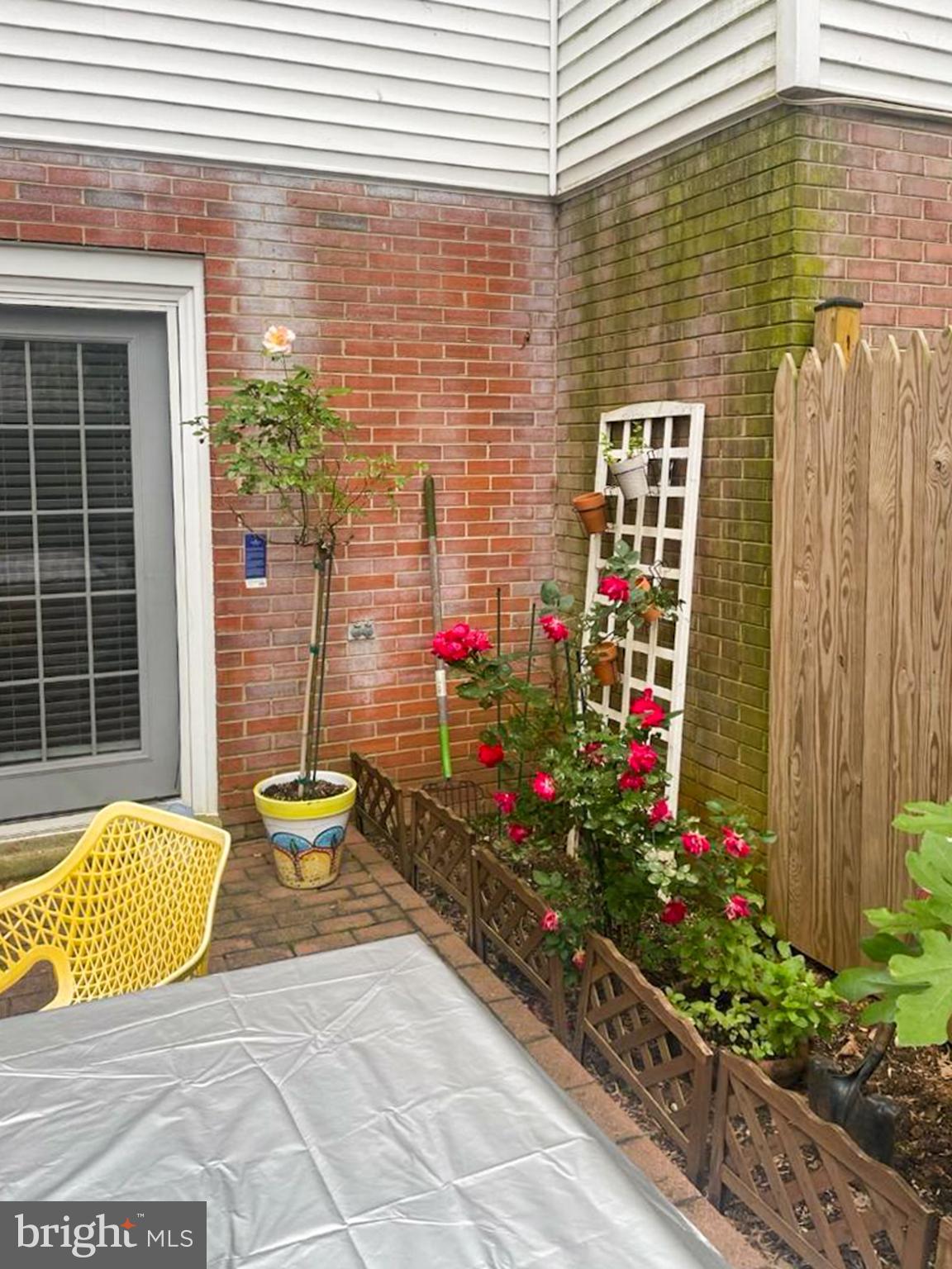 WEST SPRINGFIELD - Residential