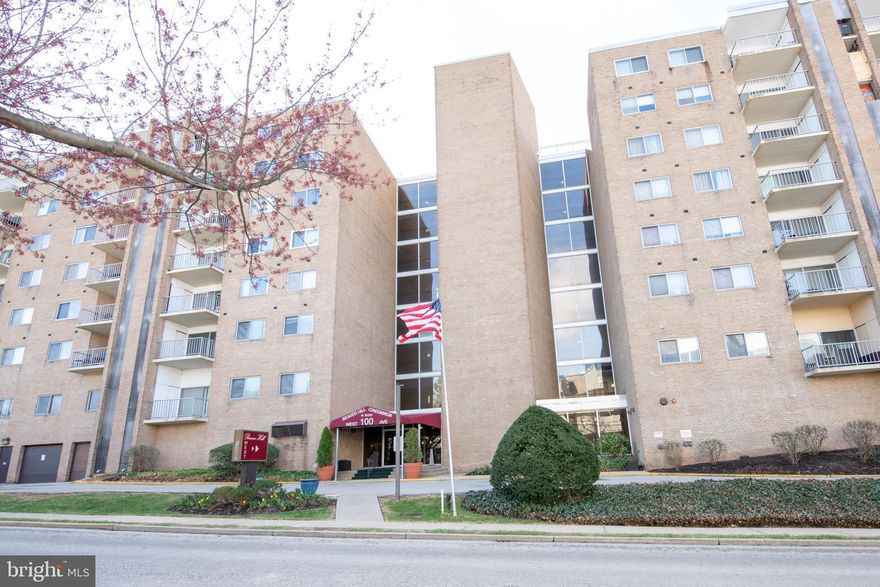 Welcome to this stunning 6th-floor end-unit two-bedroom, two-bathroom condo, where privacy, comfort, and breathtaking valley views create an inviting retreat.  

Freshly painted and move-in ready, this home boasts brand-new carpeting, enhancing its warm and welcoming ambiance. Expansive windows flood the living and dining areas with natural light, creating an open, airy feel. The dining space easily accommodates a table for 4-6 guests, making it ideal for entertaining.  

The spacious primary suite offers generous closet space and a private en-suite bath, while the second bedroom—complete with a walk-in closet—is perfect for guests, a home office, or additional living space. Thoughtful storage solutions throughout the condo ensure everything has its place.  

Step onto the private balcony to take in sweeping panoramic views—the perfect spot to enjoy your morning coffee or unwind after a long day.  

The building features a beautiful in-ground swimming pool, perfect for relaxing on warm days, as well as elevator access and enhanced security for added convenience and peace of mind.  

Centrally located near shopping, dining, and entertainment, this exceptional condo won’t last long. Don’t miss your chance—schedule a showing today!