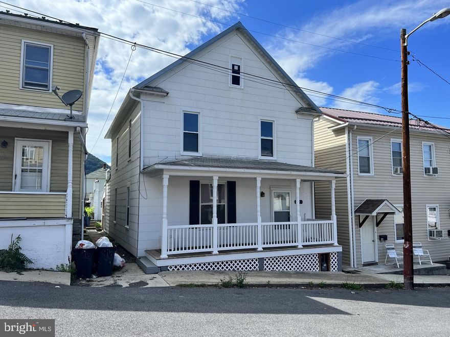 FRESHLY REMODELED HOME - 3 BEDROOM 2 BATH HOME IN KEYSER, WALKING DISTANCE TO SHOPPING, GROCERIES, COLLEGE, AND MORE.  2-CAR GARAGE IN REAR AND BACKYARD.  NEW WINDOW WRAPS, EXTERIOR PAINT, GARAGE ROOF, APPLIANCES, FLOORING, INTERIOR PAINT,  VANITIES, TOILETS, DOORS, LIGHTING, ....ETC, COMPLETE REMODEL.  PUBLIC WATER/SEWER, NATURAL GAS HEAT, COOKTOP, STOVE, AND WATER HEATER