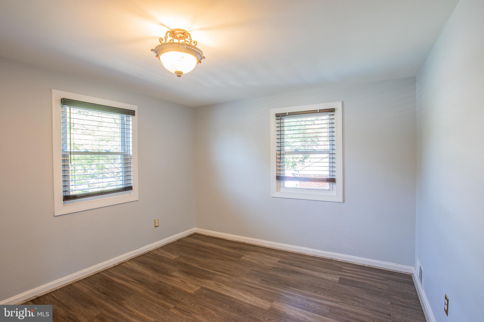 COLLEGE PARK - Residential Lease