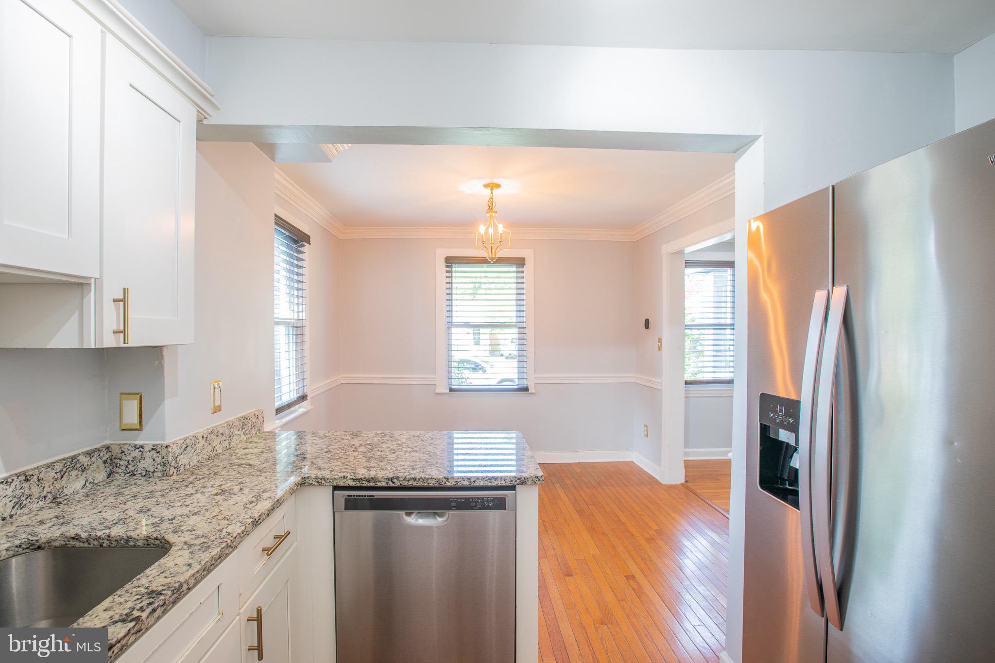 COLLEGE PARK - Residential Lease