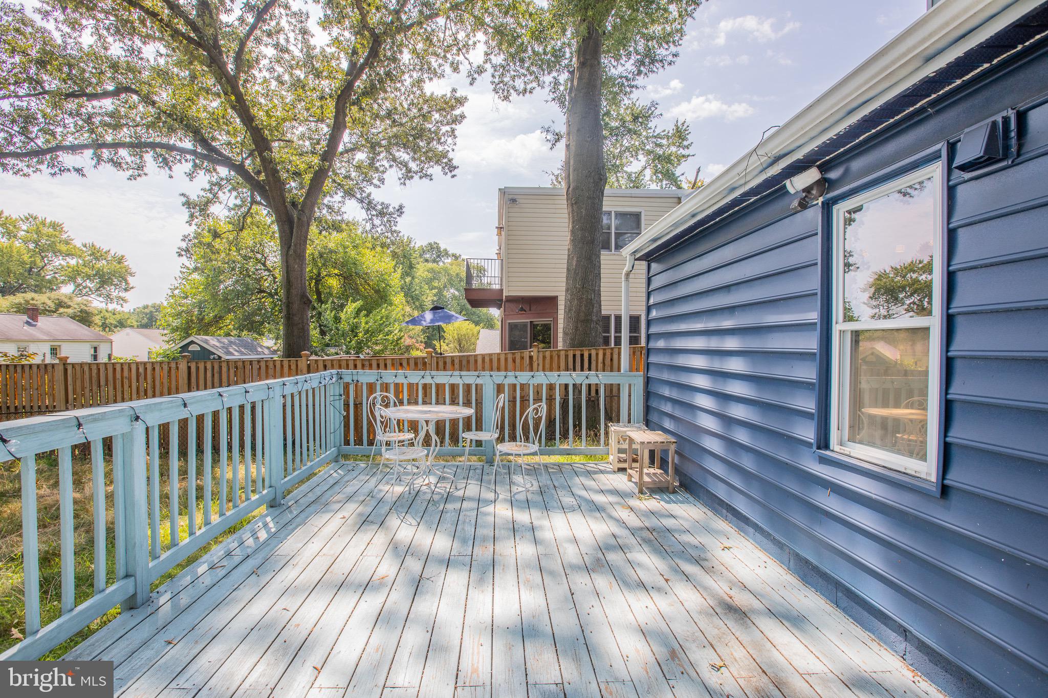 COLLEGE PARK - Residential Lease