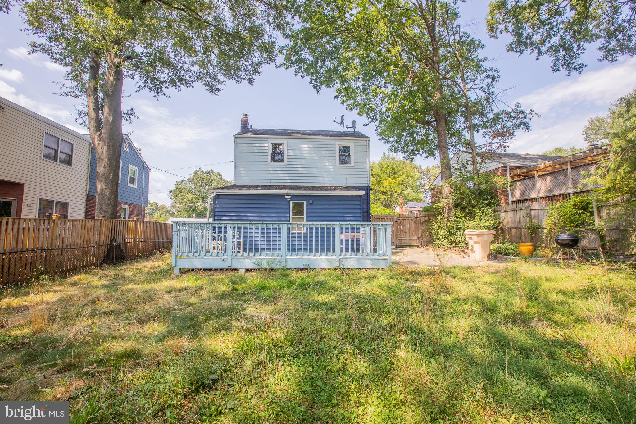 COLLEGE PARK - Residential Lease