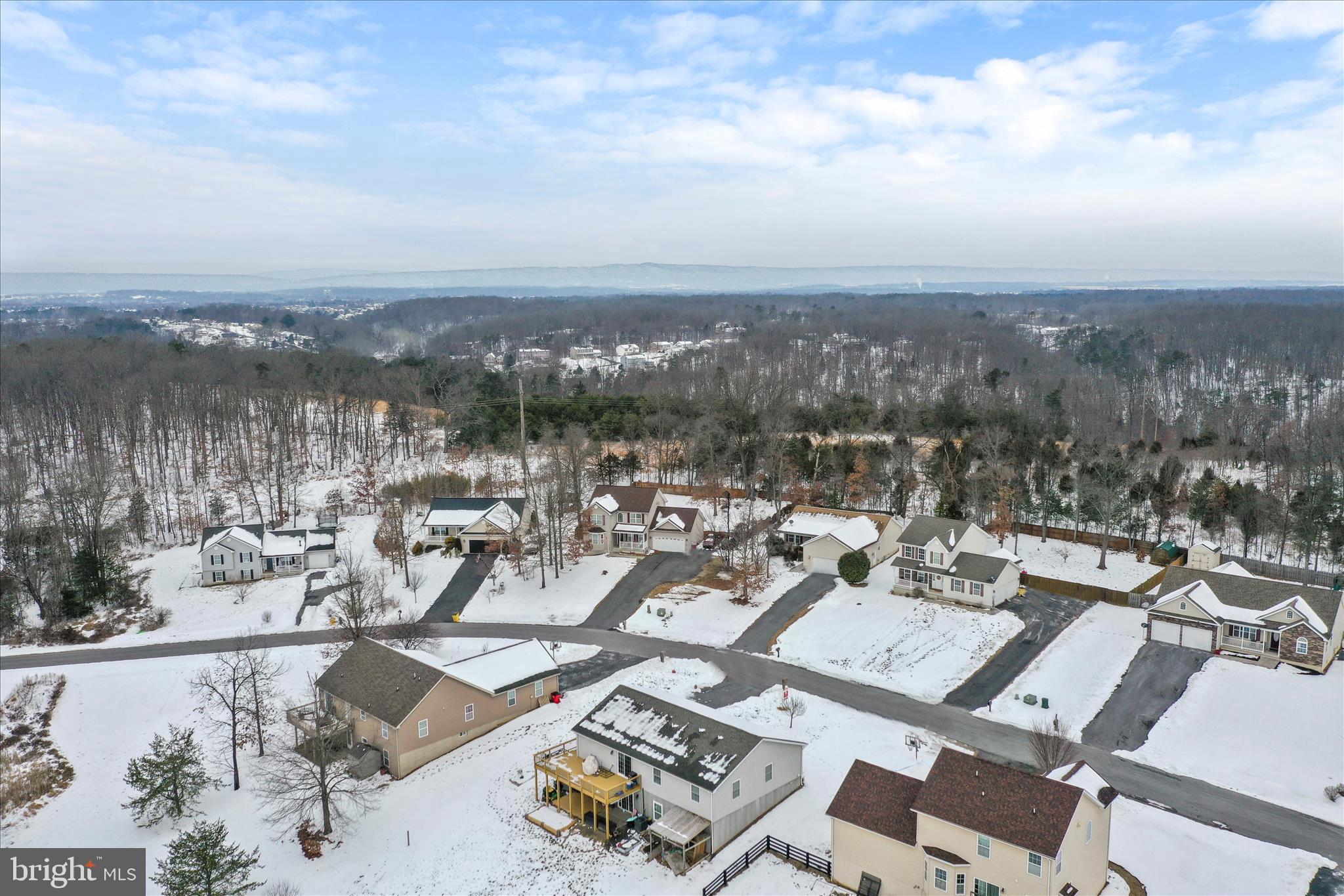 CAMERON ACRES - Residential