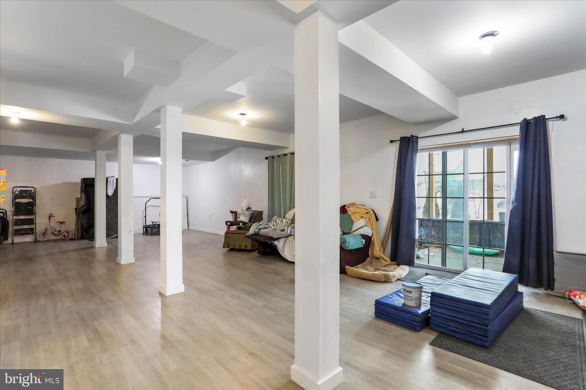 CAMERON ACRES - Residential