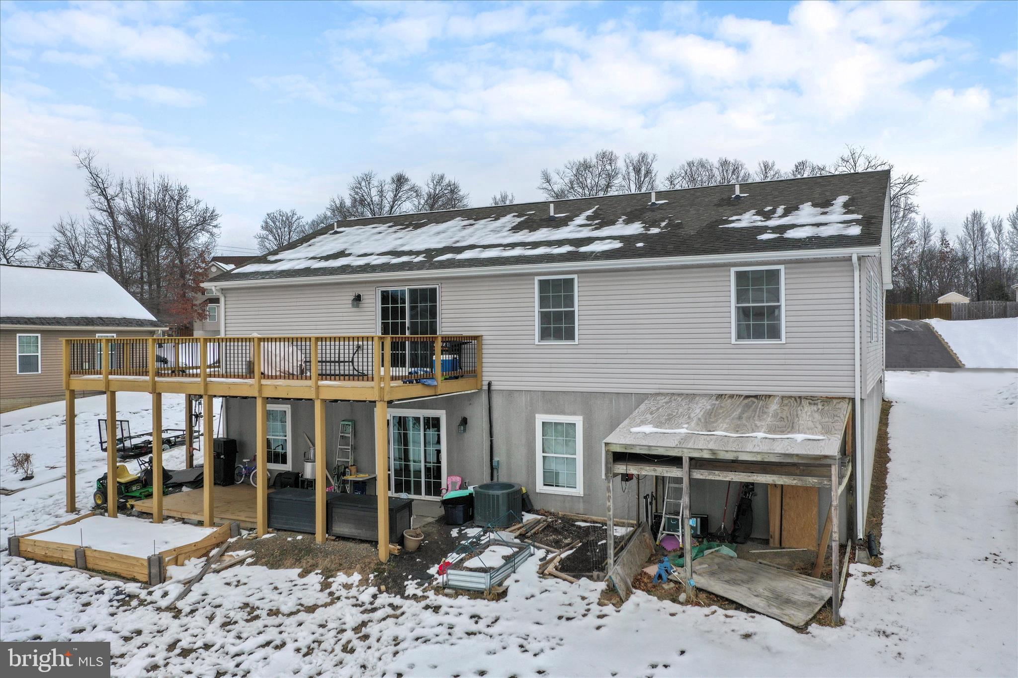 CAMERON ACRES - Residential