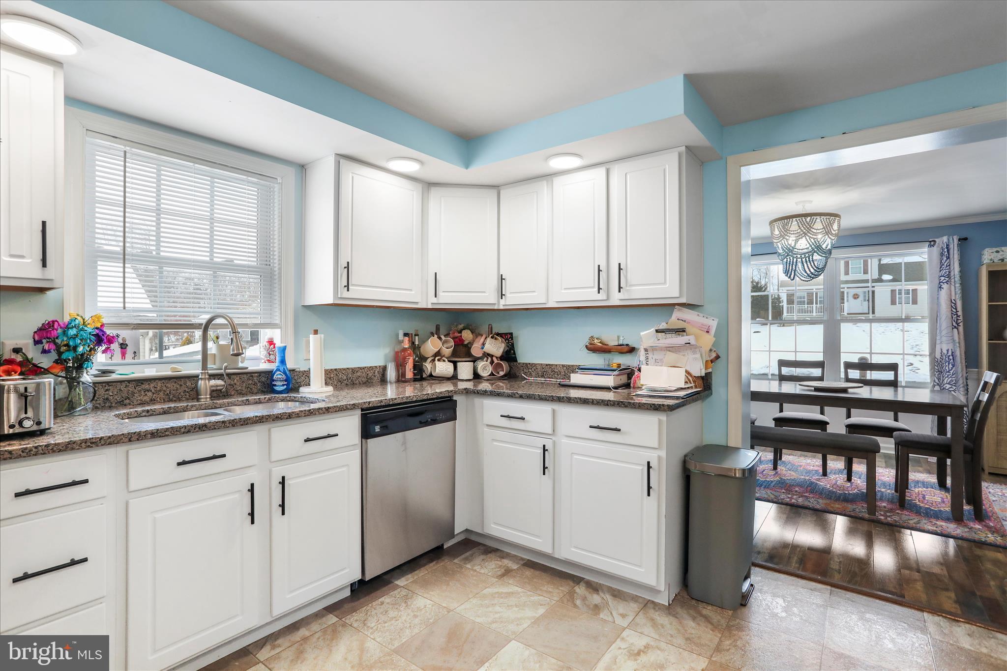 CAMERON ACRES - Residential