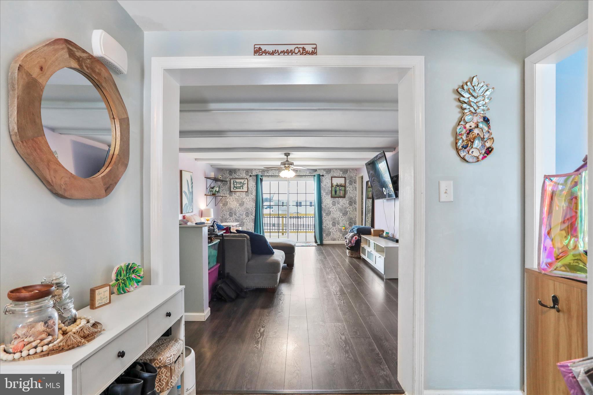 CAMERON ACRES - Residential