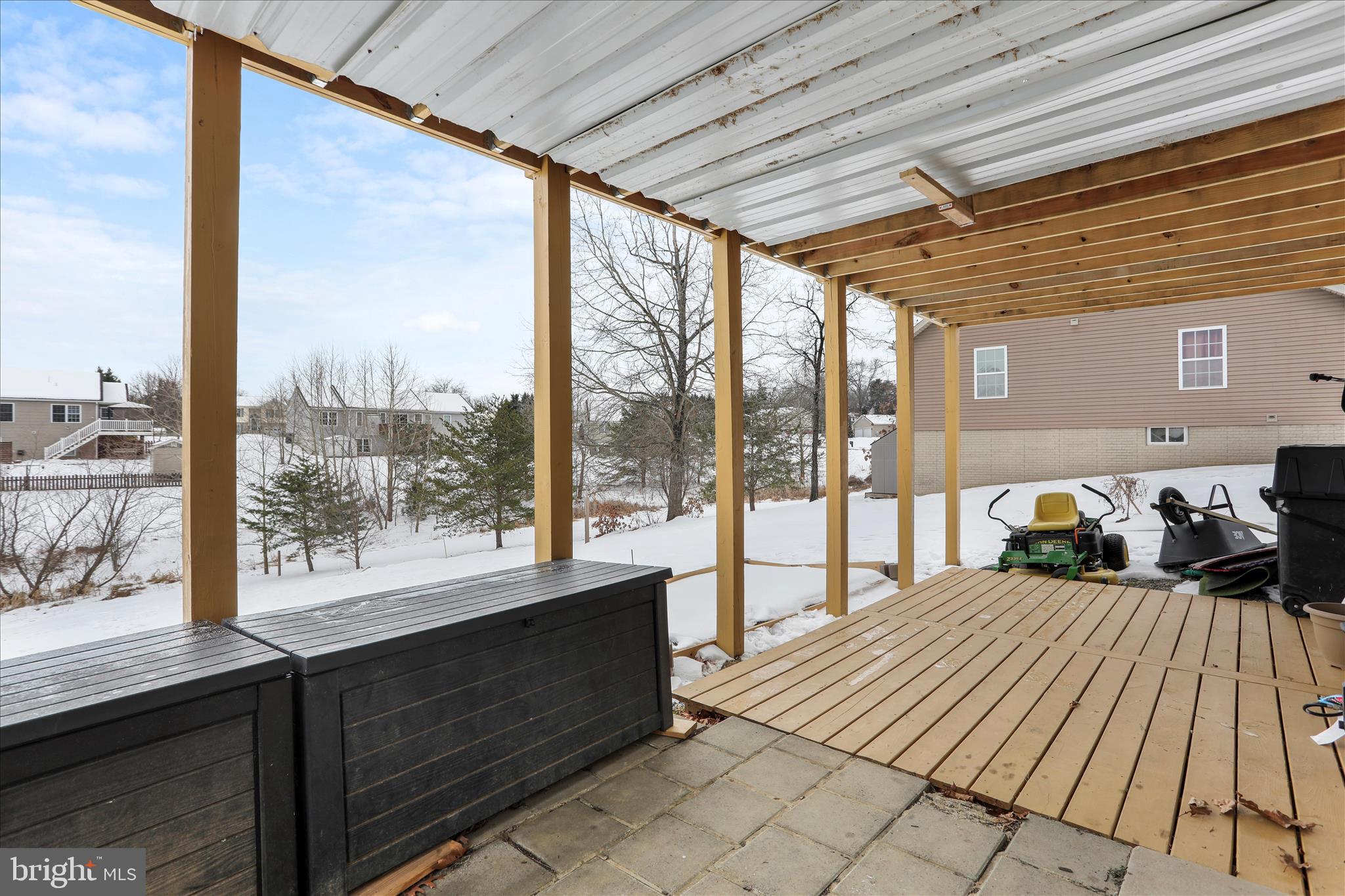 CAMERON ACRES - Residential