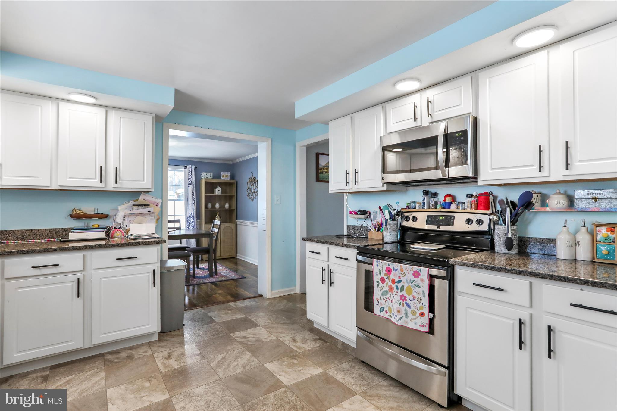 CAMERON ACRES - Residential