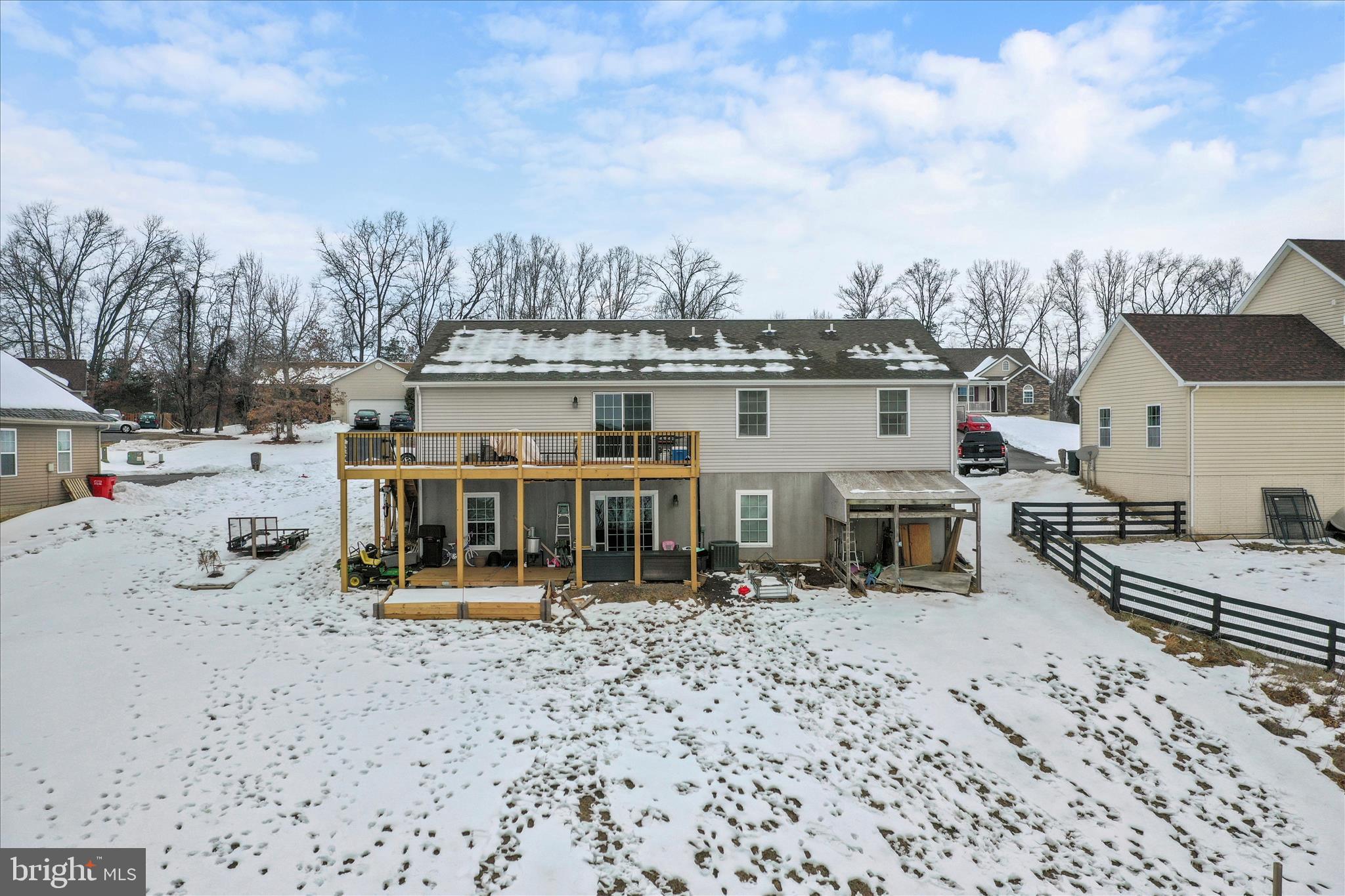 CAMERON ACRES - Residential