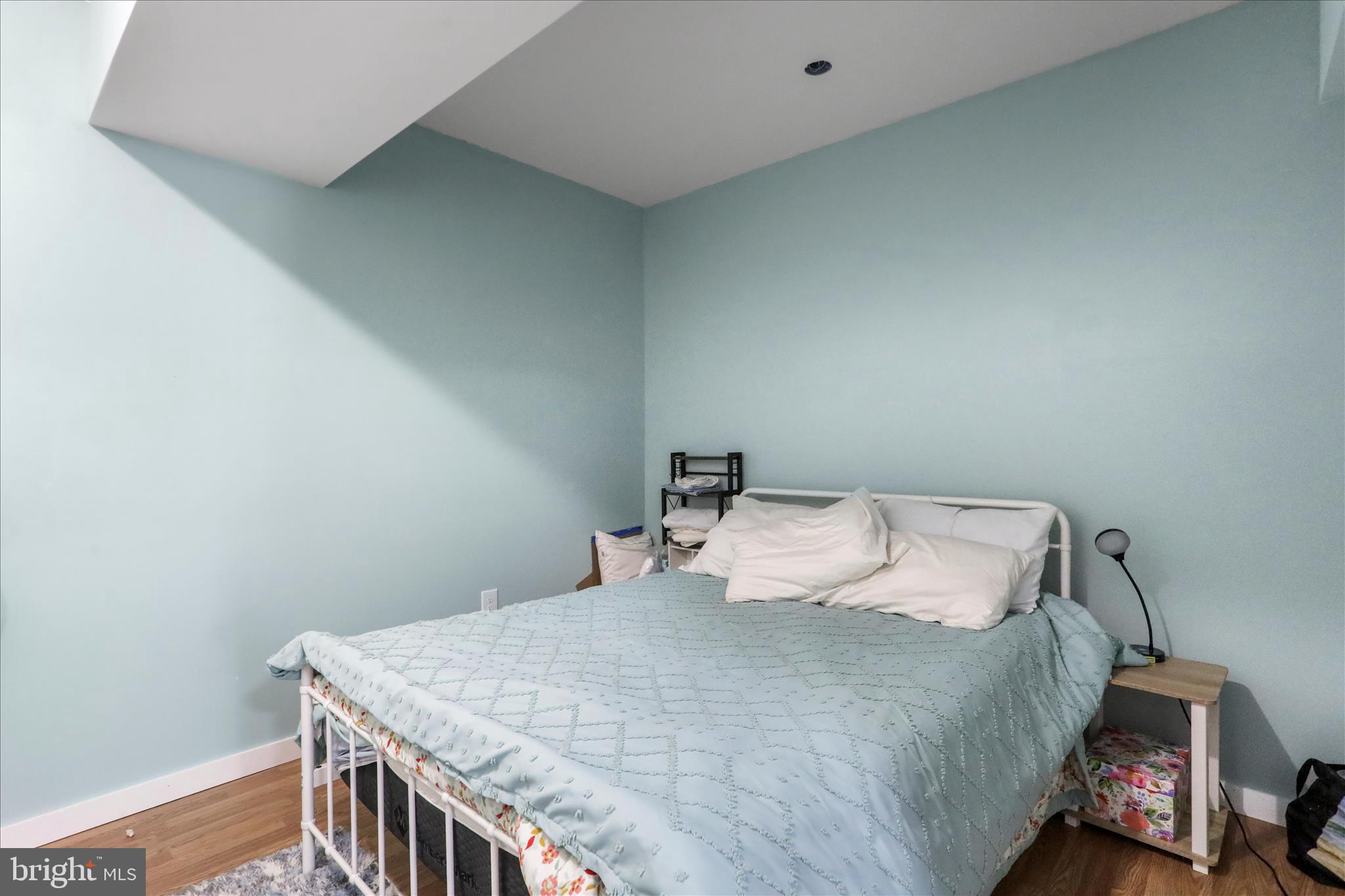 CAMERON ACRES - Residential