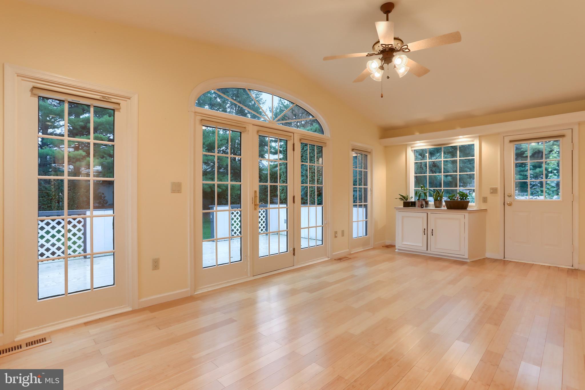 CAMBRIDGE COMMONS - Residential