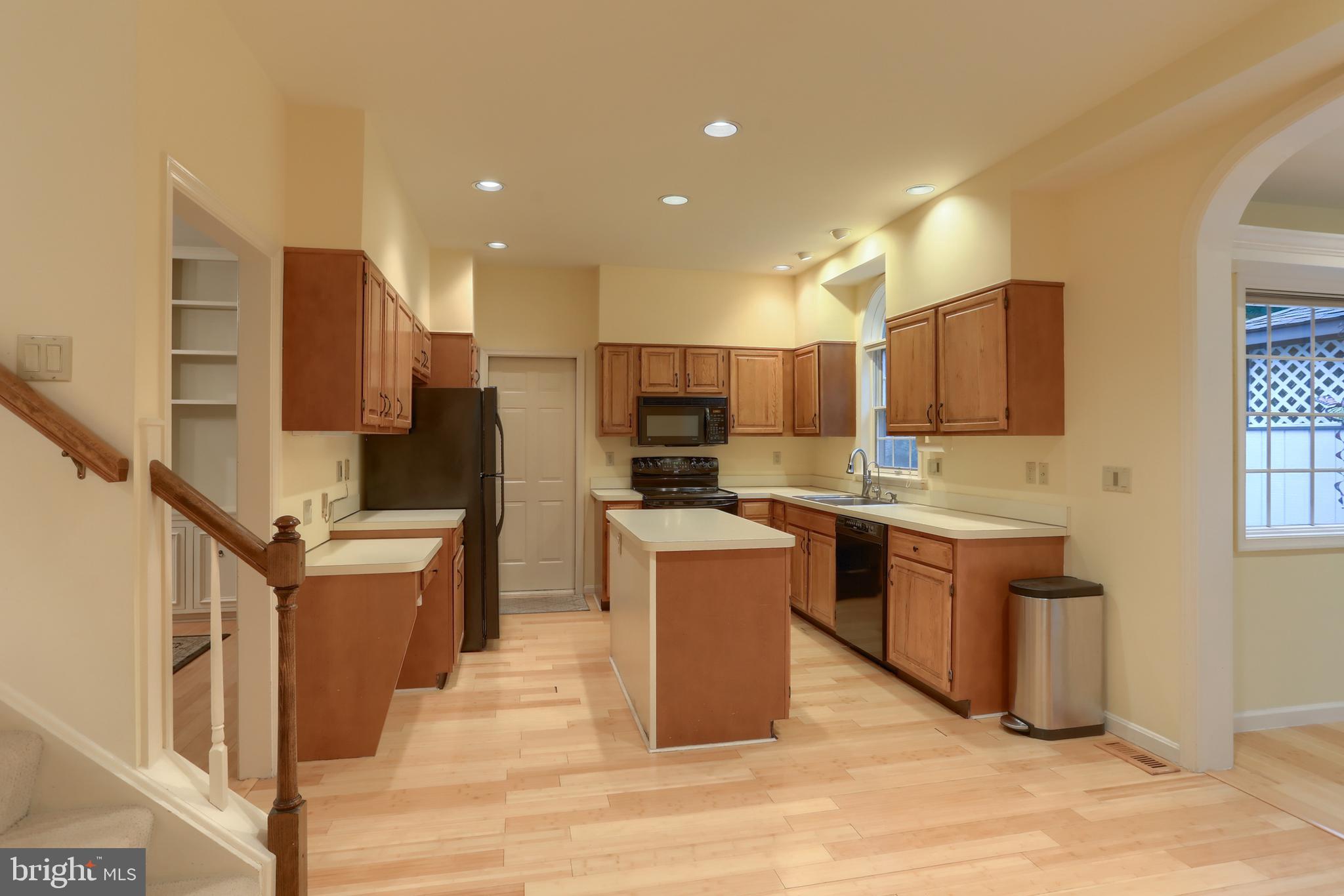 CAMBRIDGE COMMONS - Residential