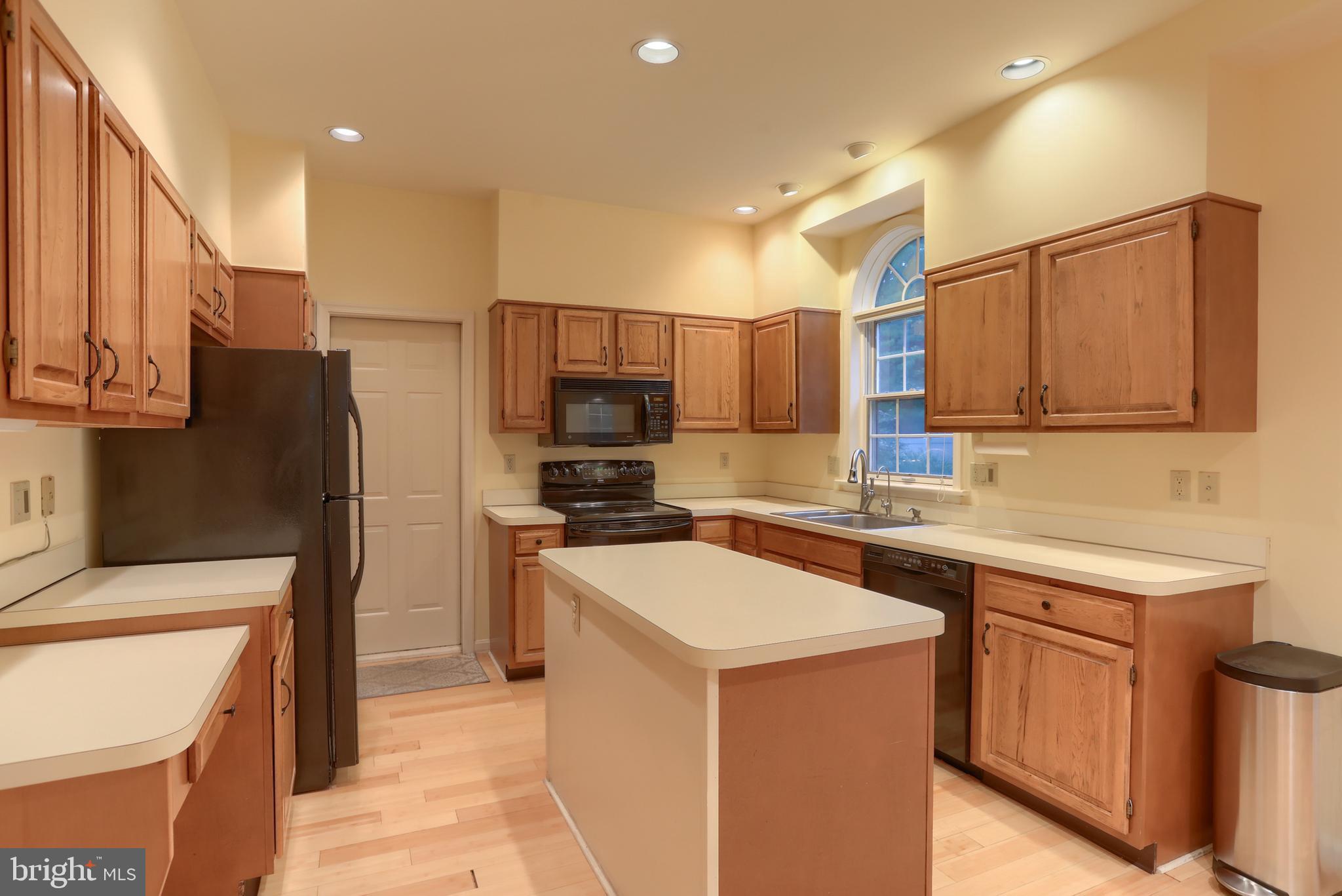 CAMBRIDGE COMMONS - Residential