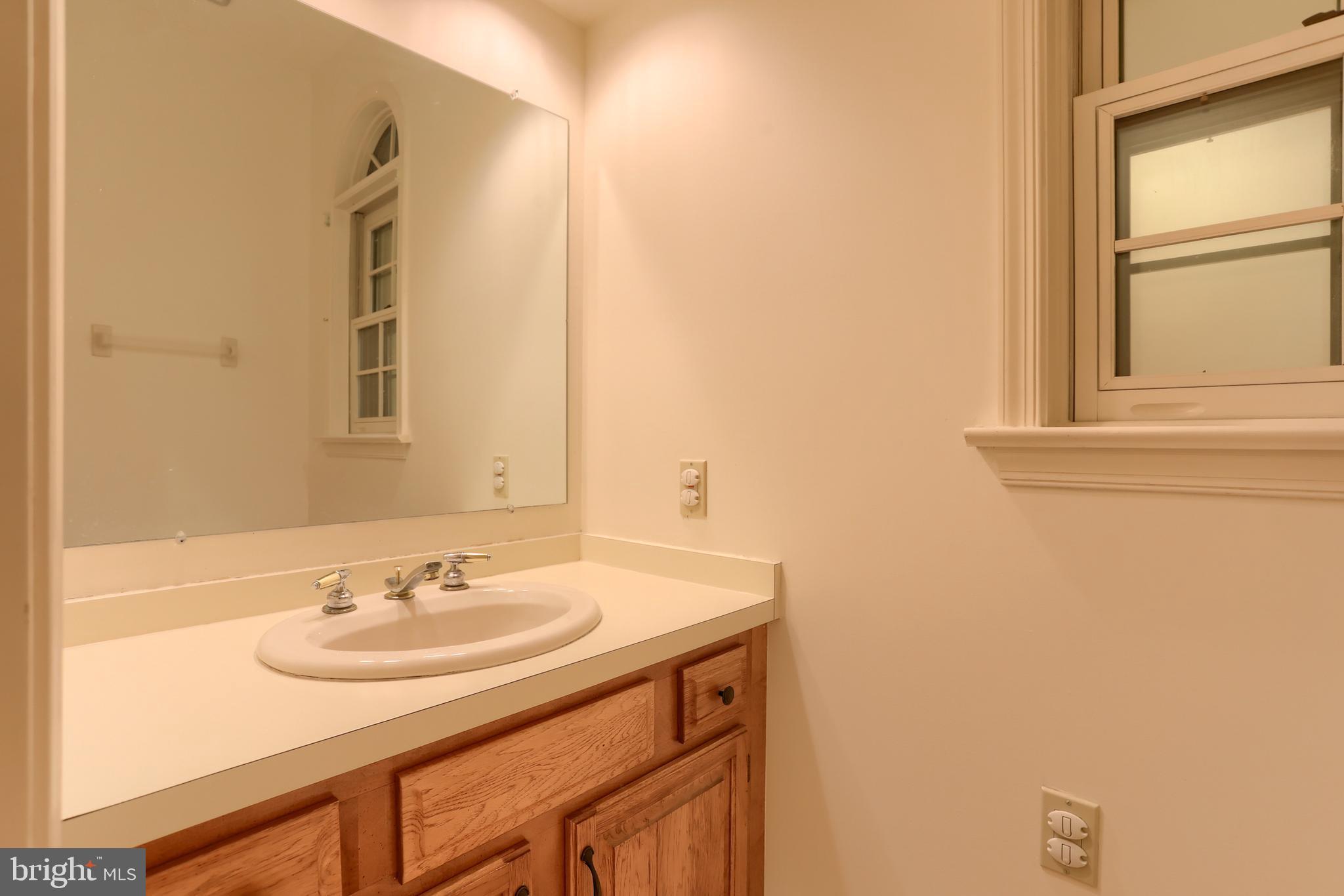 CAMBRIDGE COMMONS - Residential