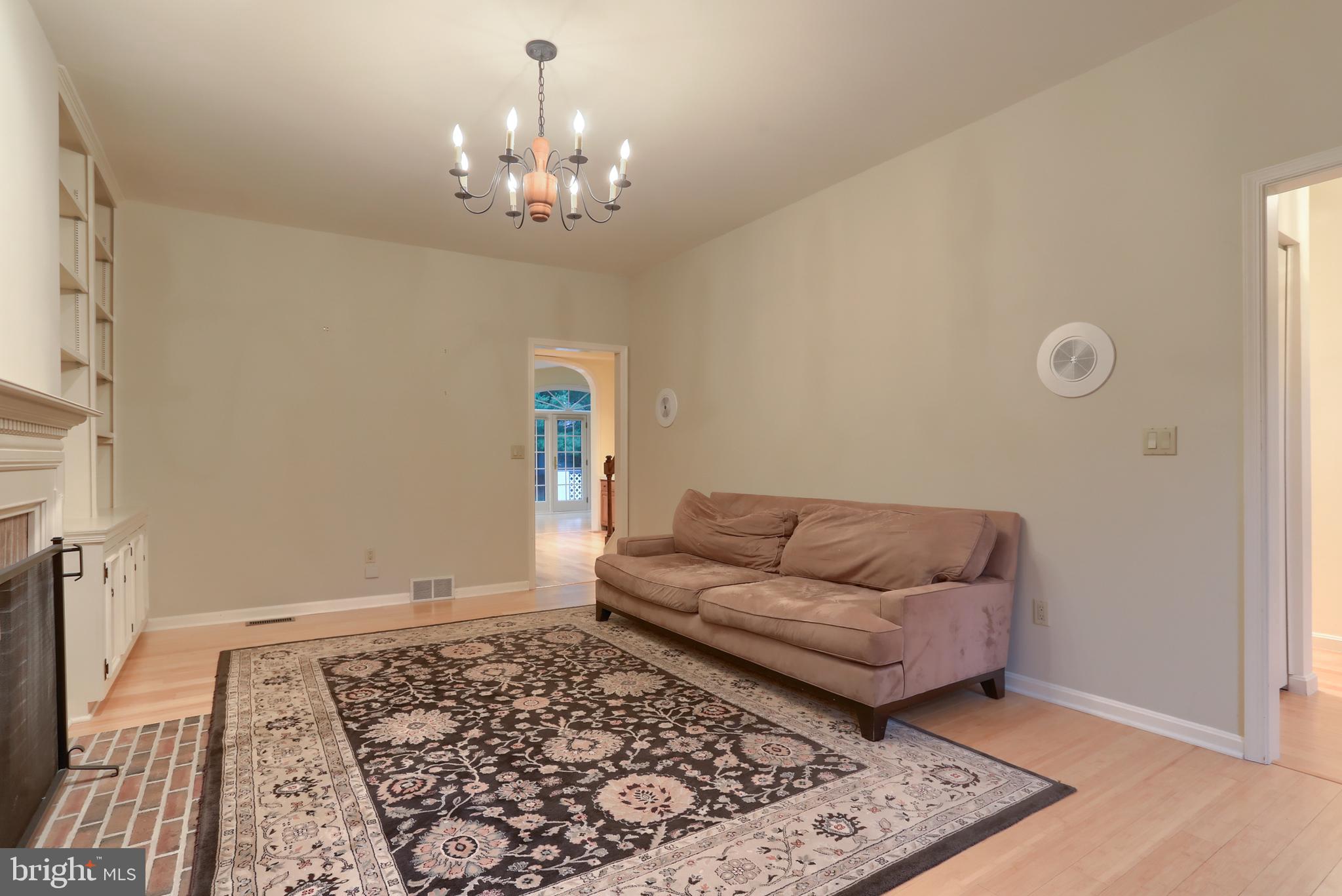 CAMBRIDGE COMMONS - Residential