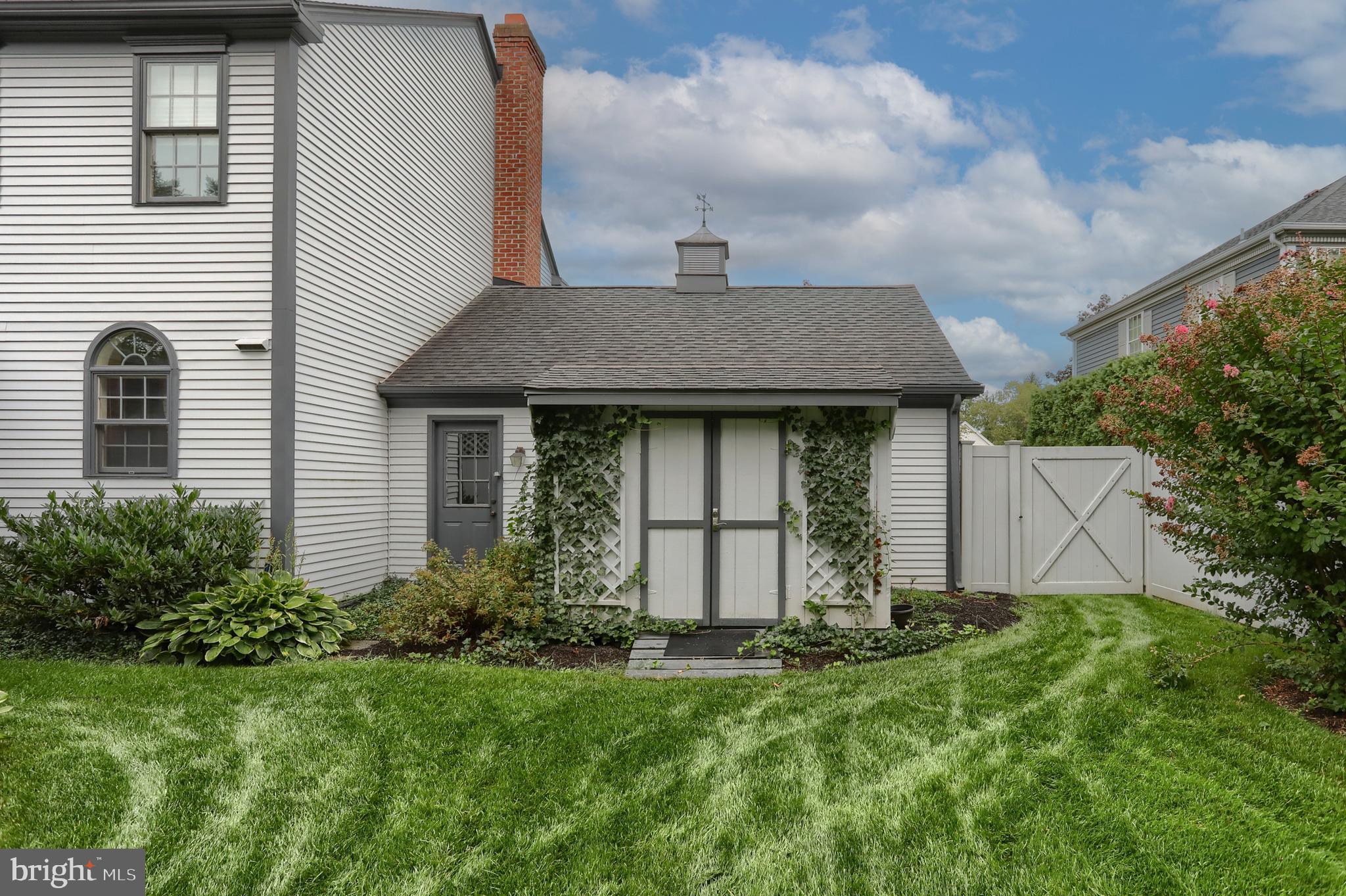 CAMBRIDGE COMMONS - Residential