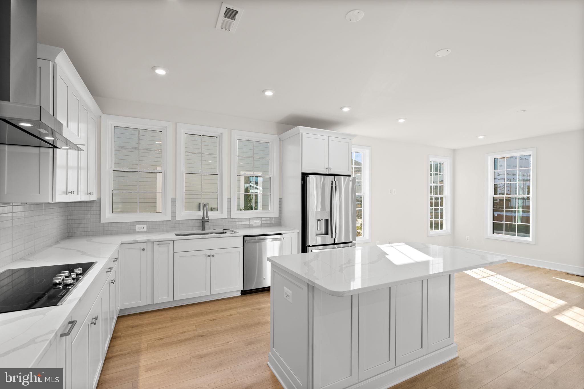 HERITAGE AT MARSHALL - Residential