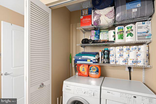 WATERFRONT SQUARE - Residential