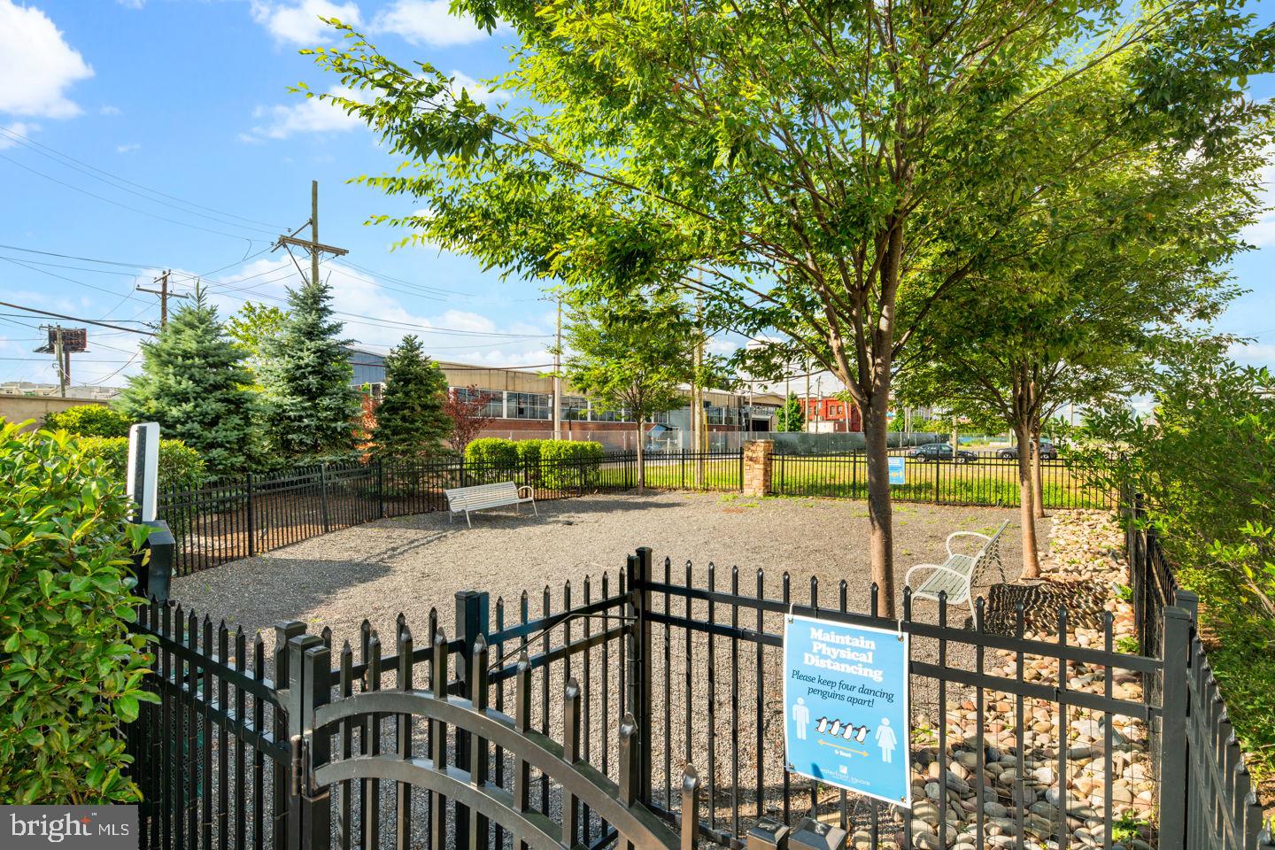 WATERFRONT SQUARE - Residential