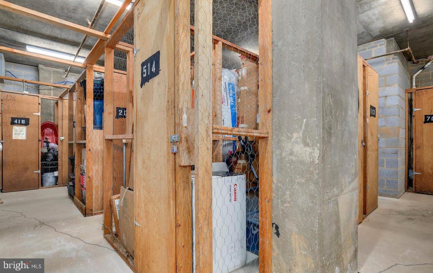 CHELSEA TOWERS - Residential