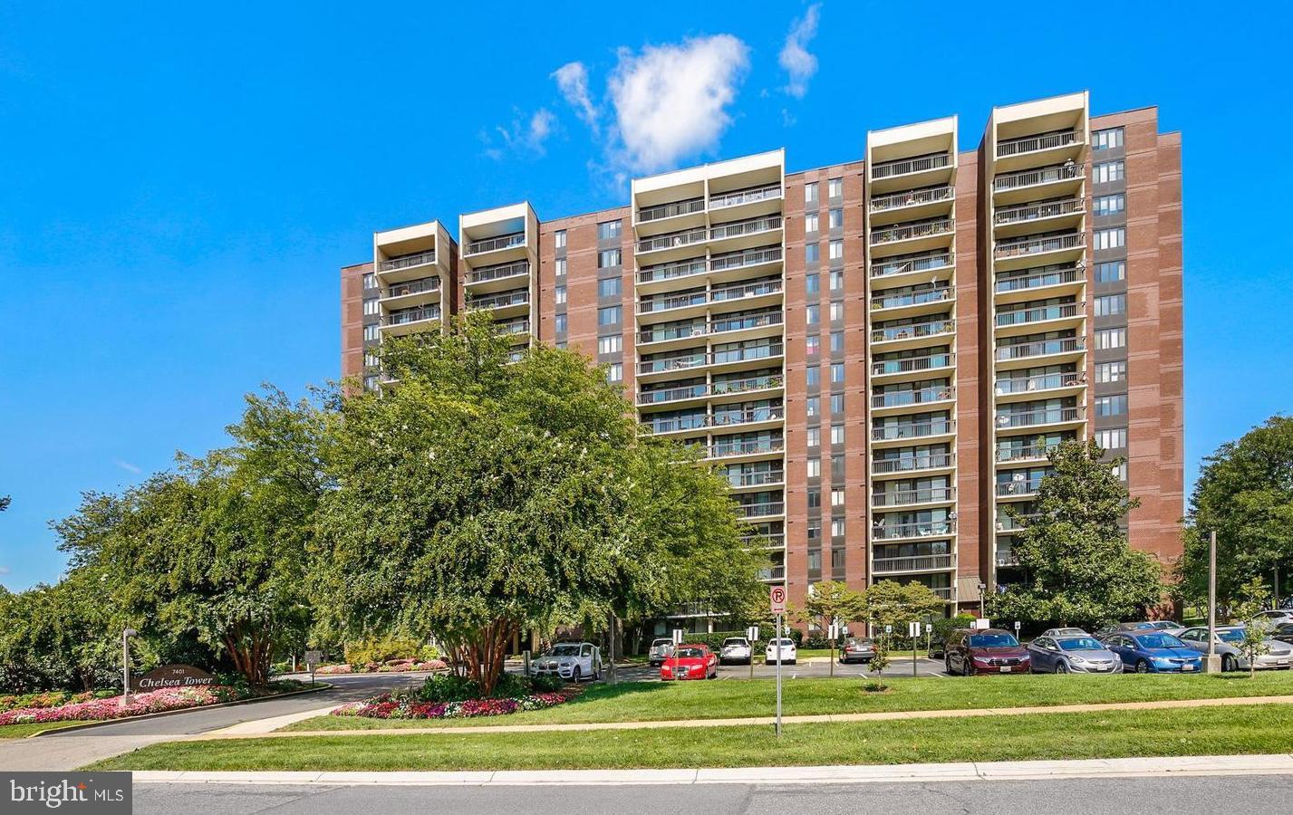 CHELSEA TOWERS - Residential