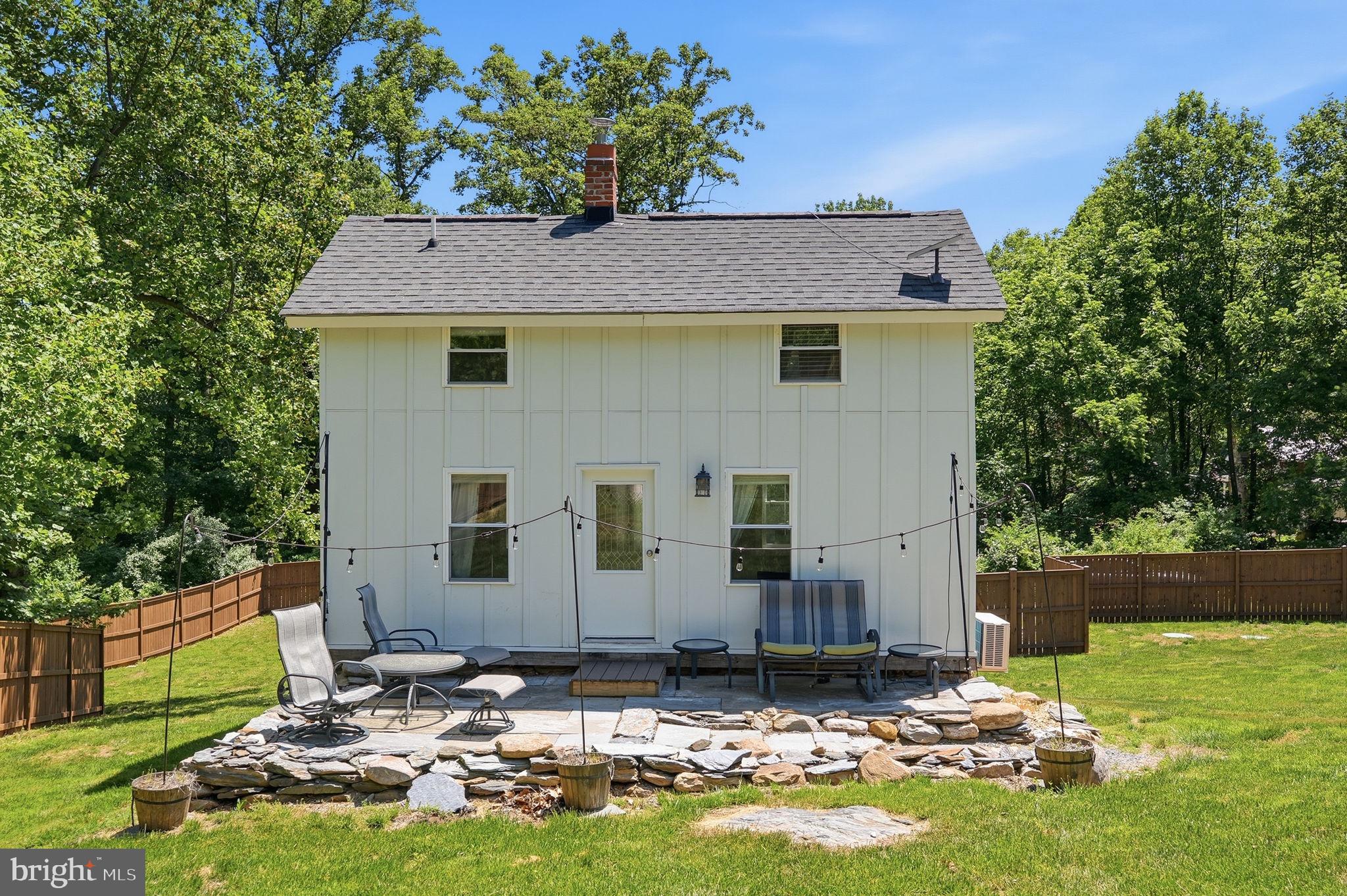 SHORT HILL - Residential